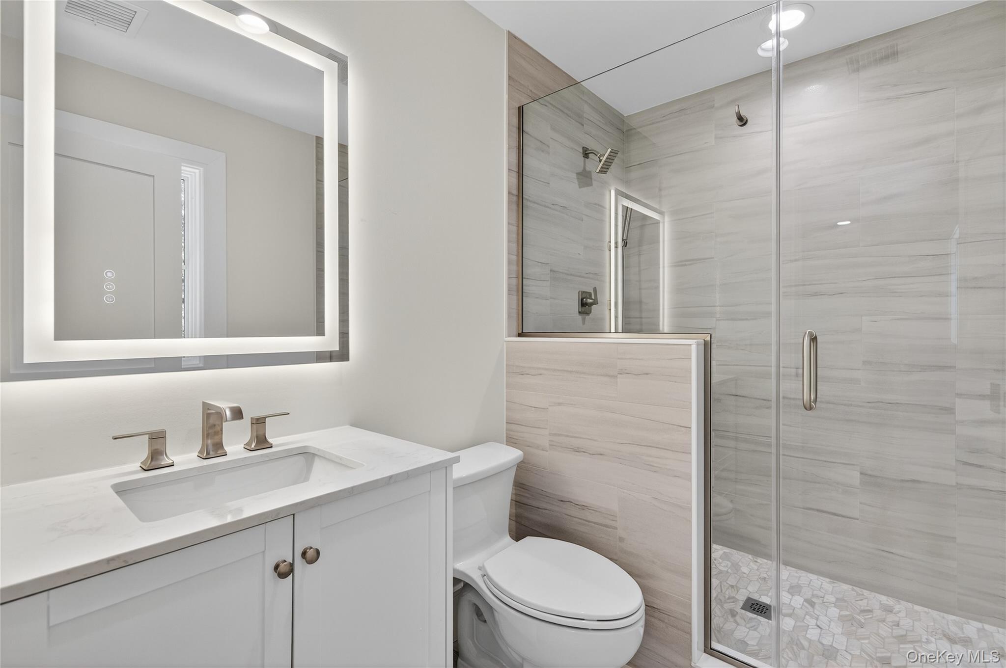 Single Family Caledonia  Suffolk County, NY 11746, MLS-884112-29