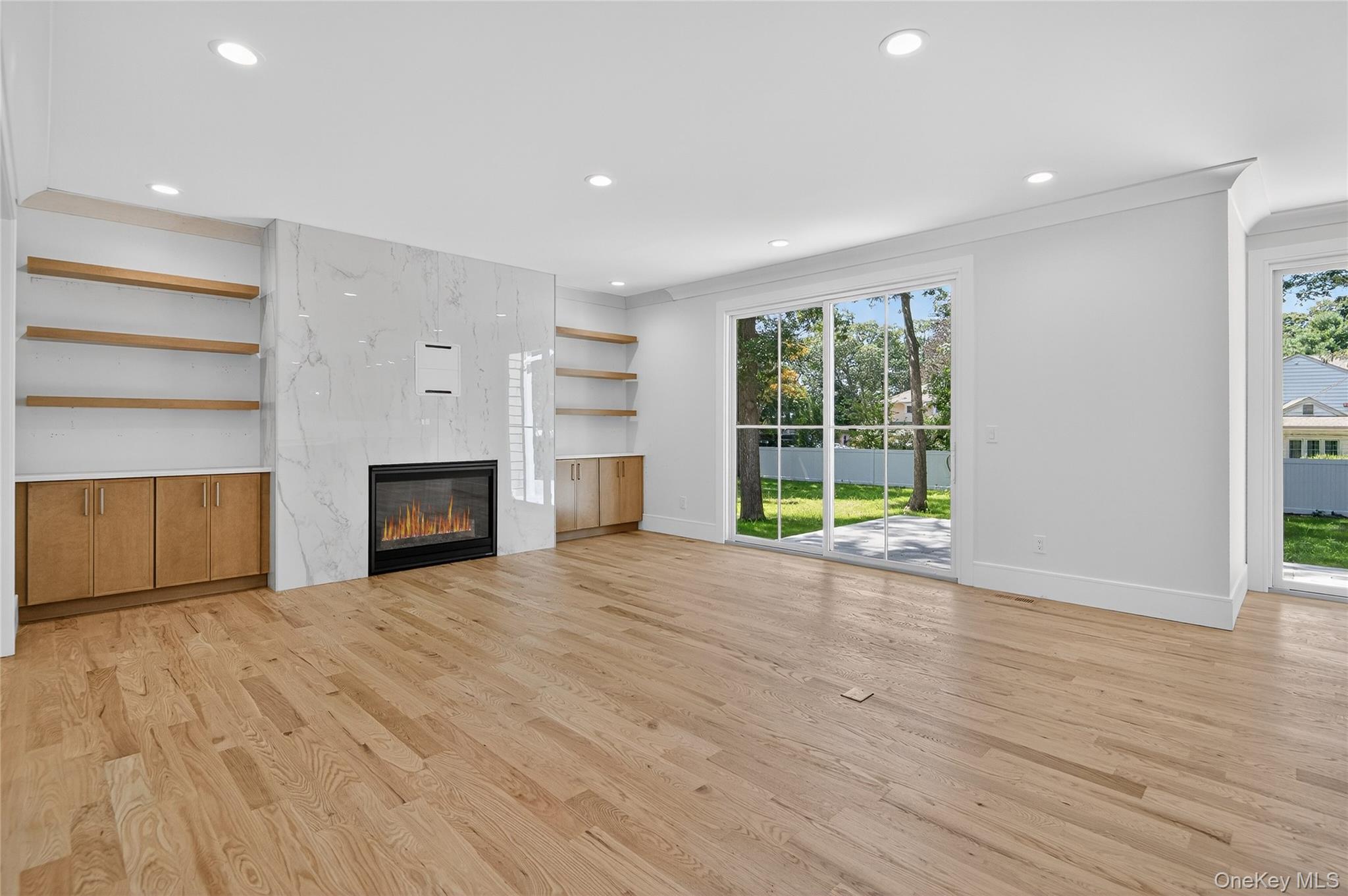 Single Family Caledonia  Suffolk County, NY 11746, MLS-884112-8