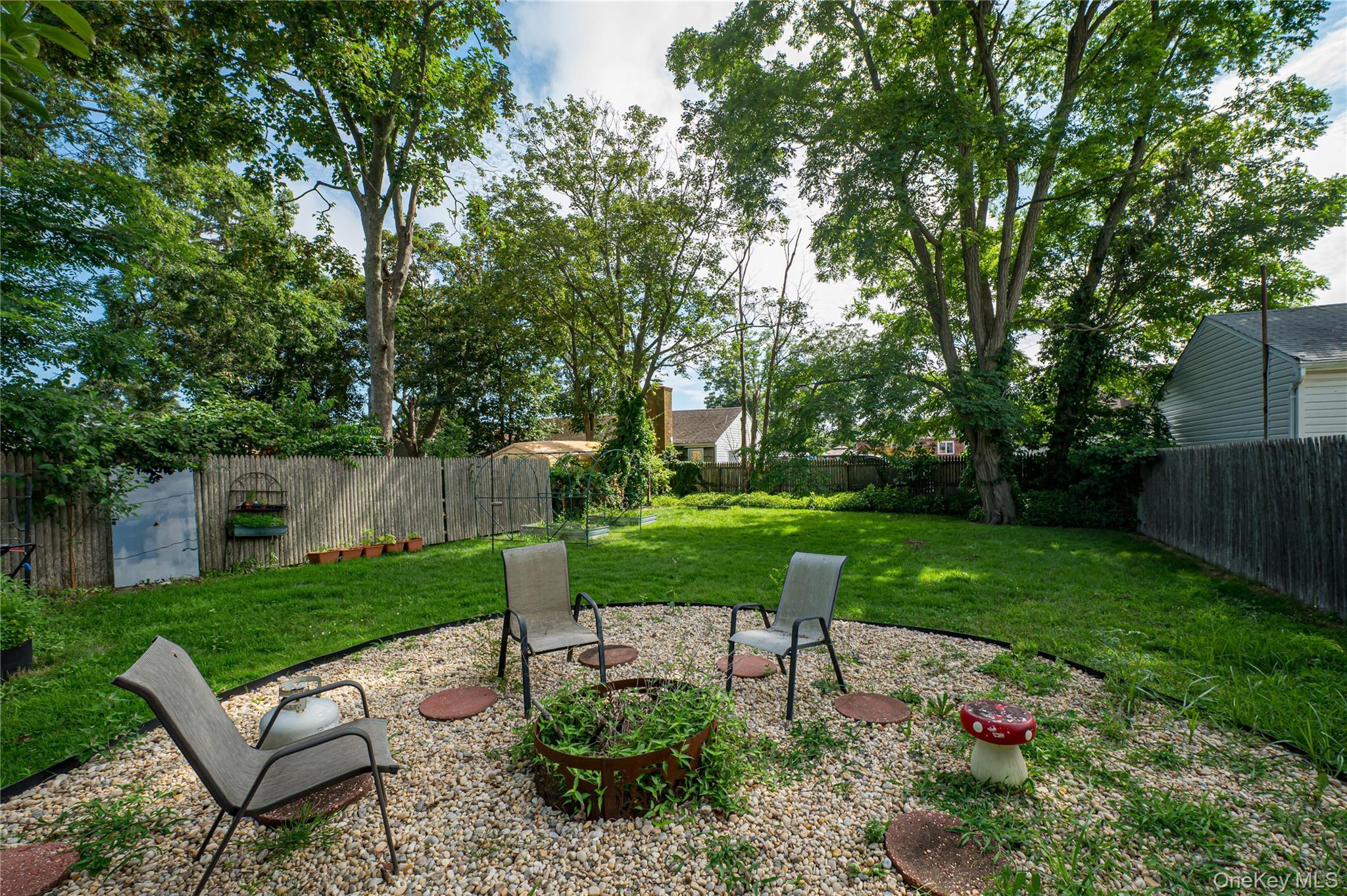 Single Family 4th Suffolk County, NY 11706, MLS-884120-19