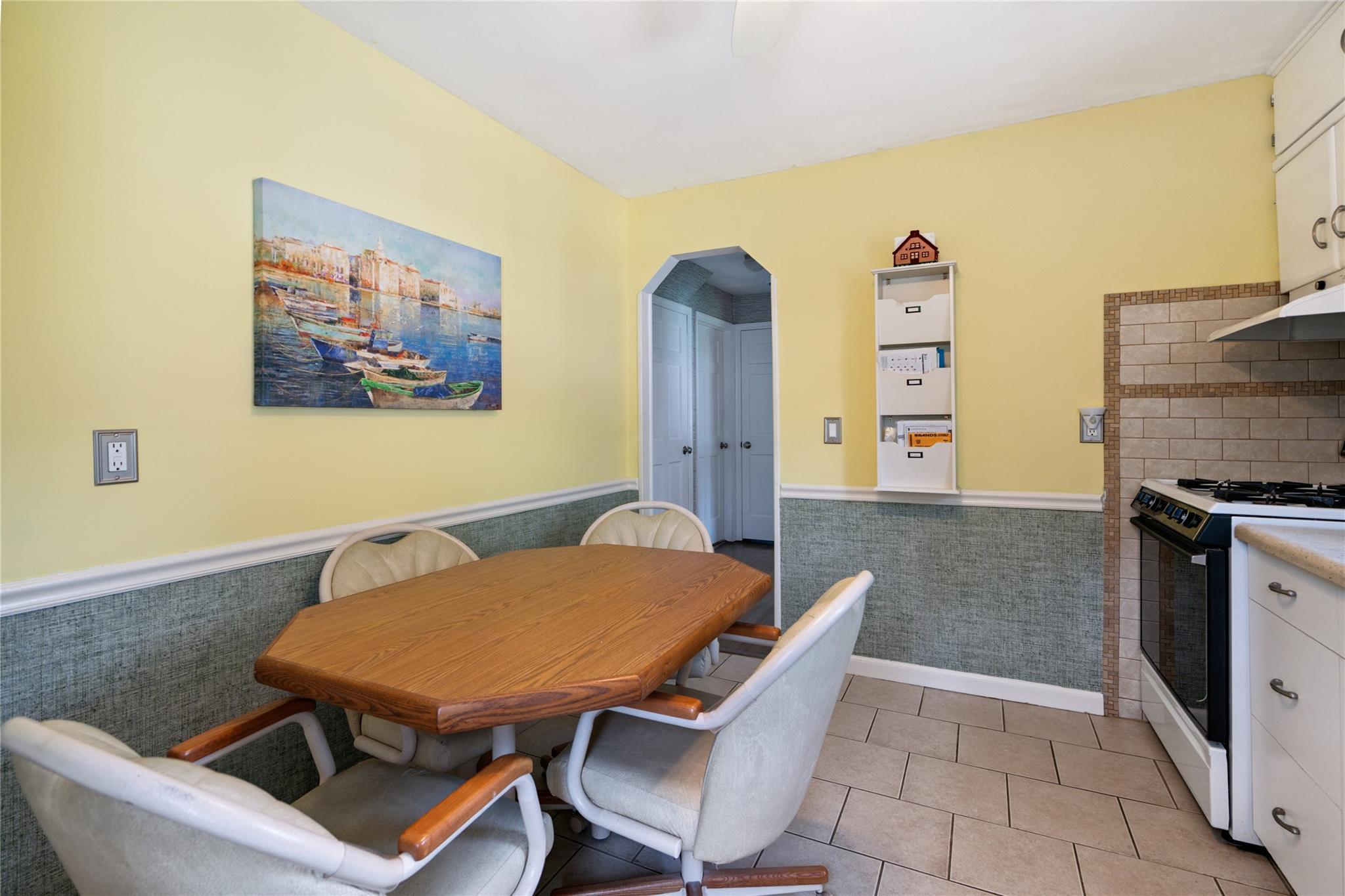 Single Family Vermont  Suffolk County, NY 11757, MLS-884132-7