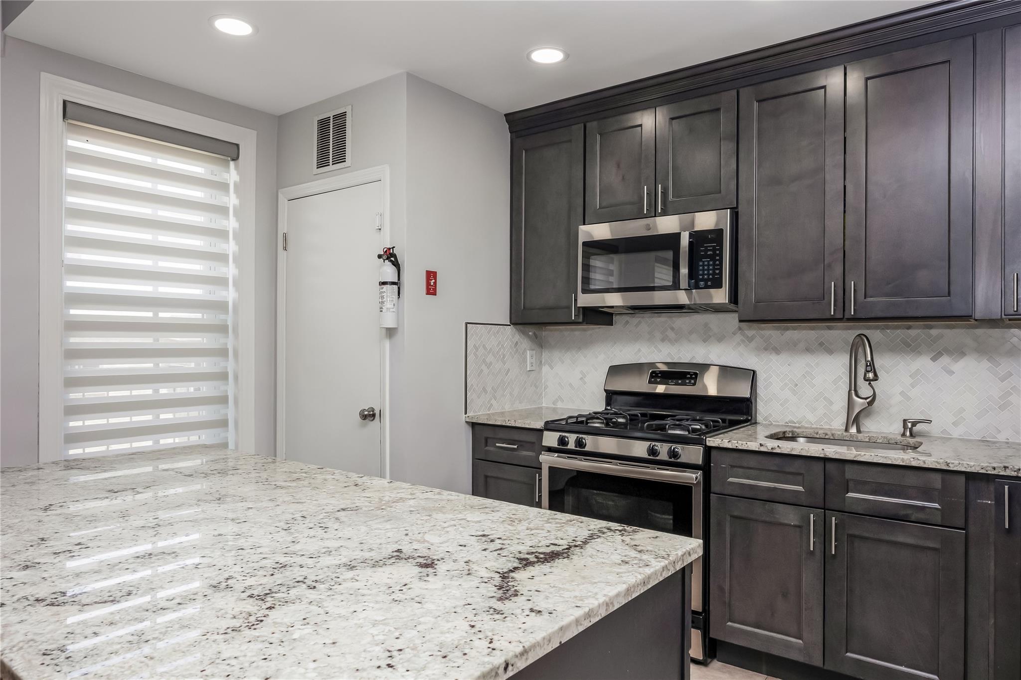 Single Family 15  Brooklyn, NY 11228, MLS-884142-5