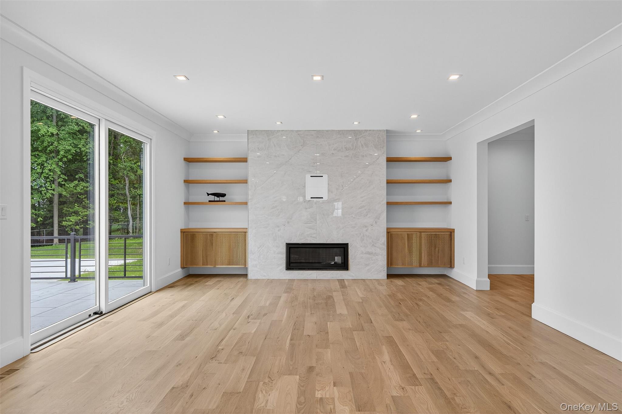 Single Family Pine Nassau County, NY 11791, MLS-884158-11