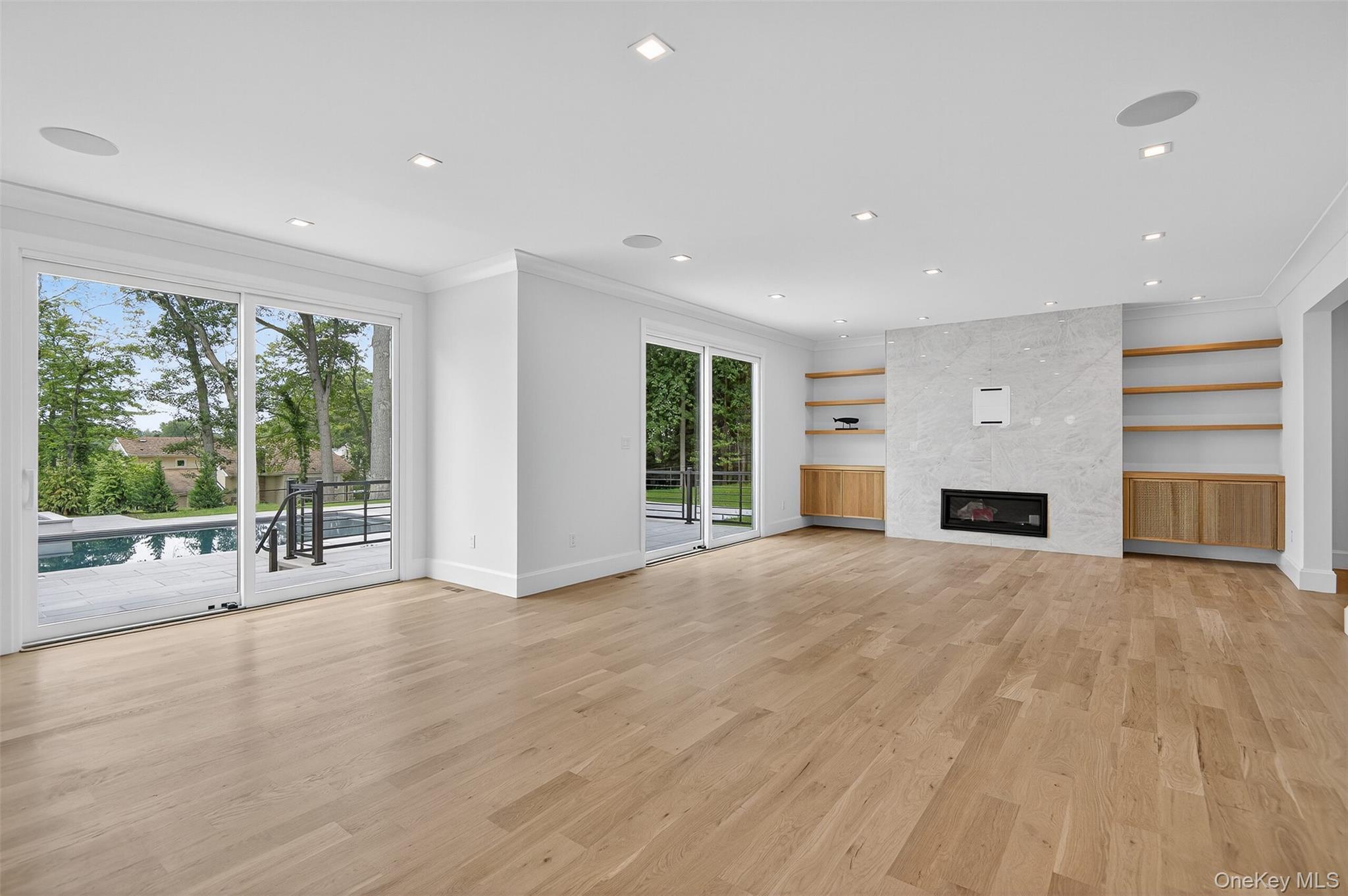 Single Family Pine Nassau County, NY 11791, MLS-884158-13