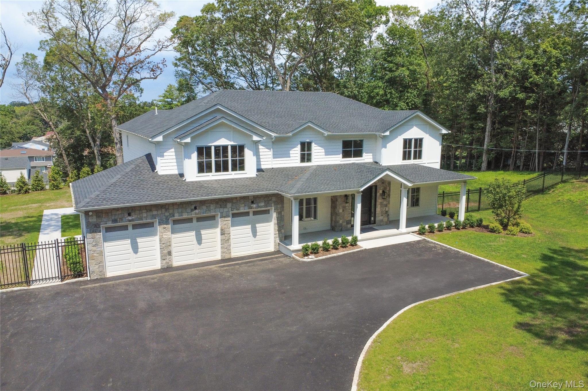 Single Family Pine Nassau County, NY 11791, MLS-884158-2