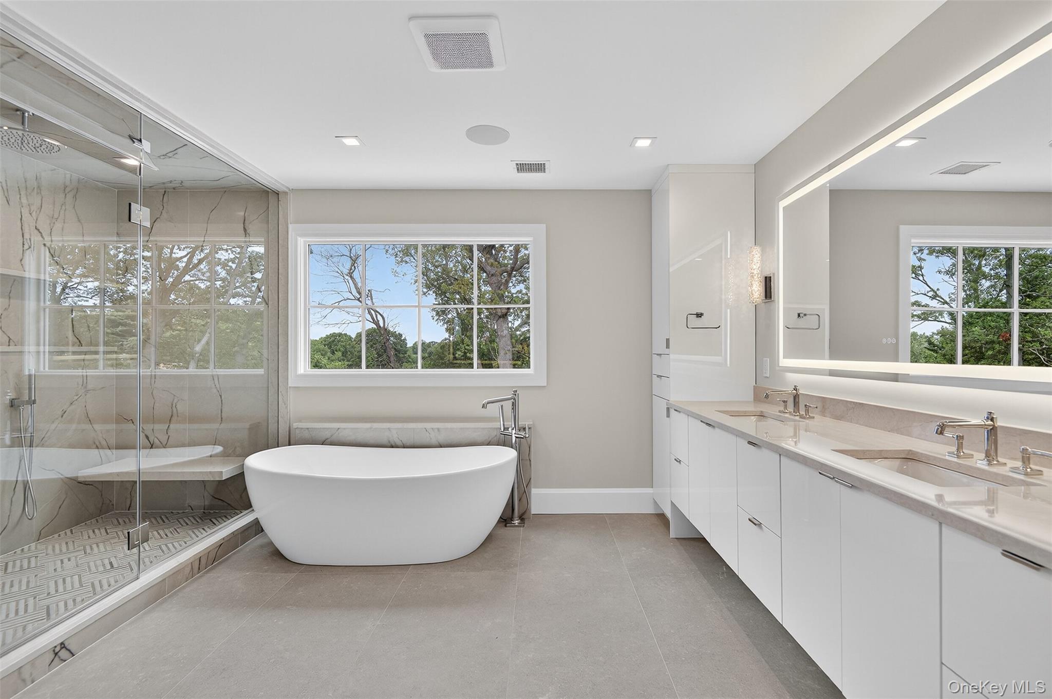 Single Family Pine Nassau County, NY 11791, MLS-884158-26