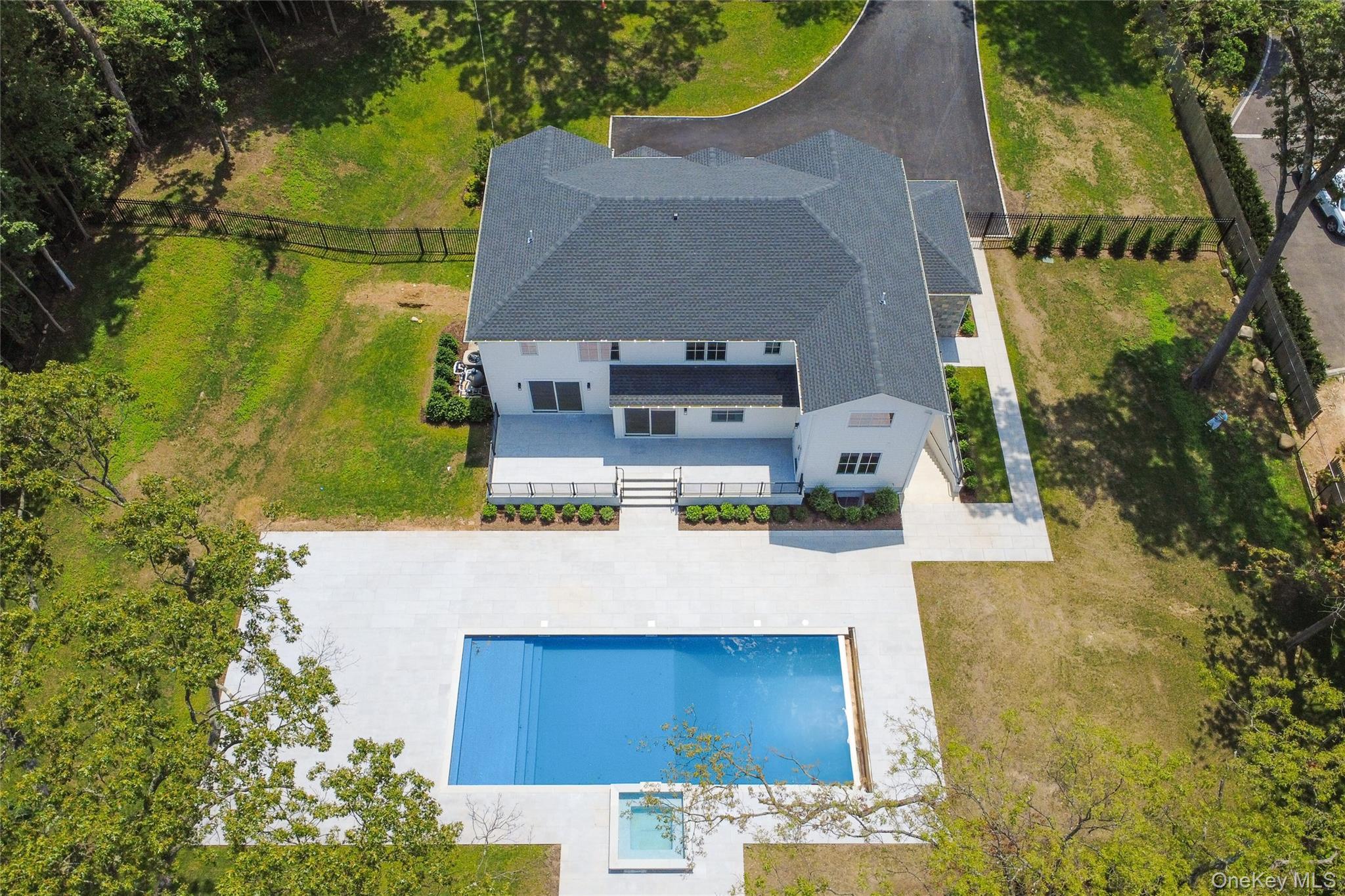 Single Family Pine Nassau County, NY 11791, MLS-884158-38