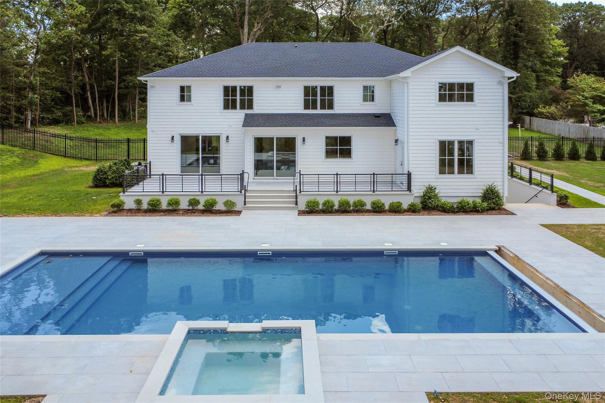 Single Family Pine Nassau County, NY 11791, MLS-884158-39