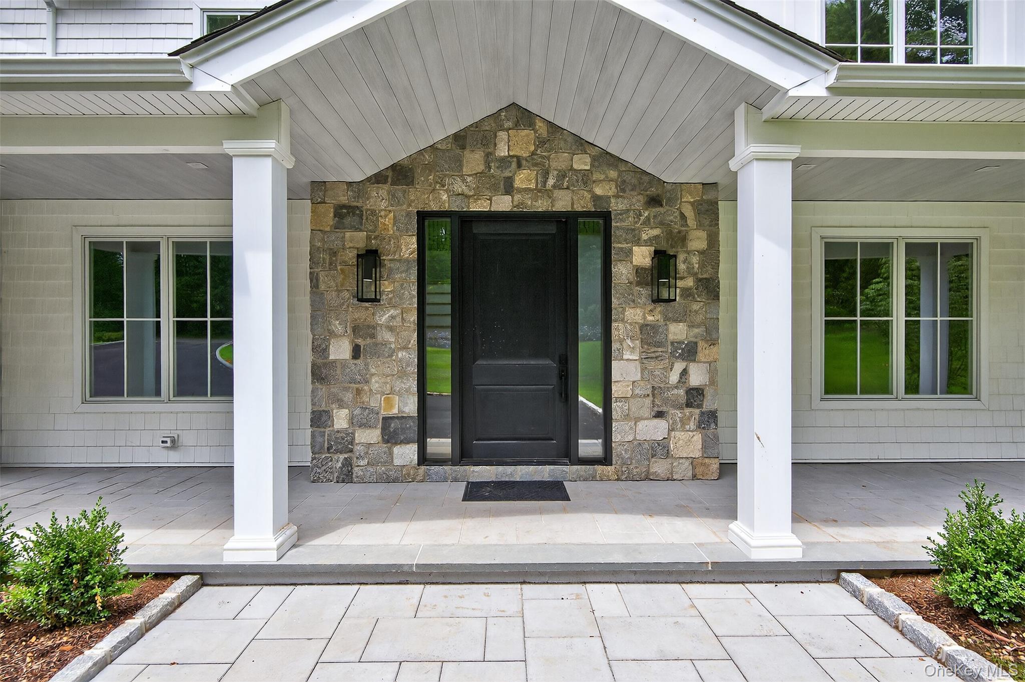 Single Family Pine Nassau County, NY 11791, MLS-884158-4