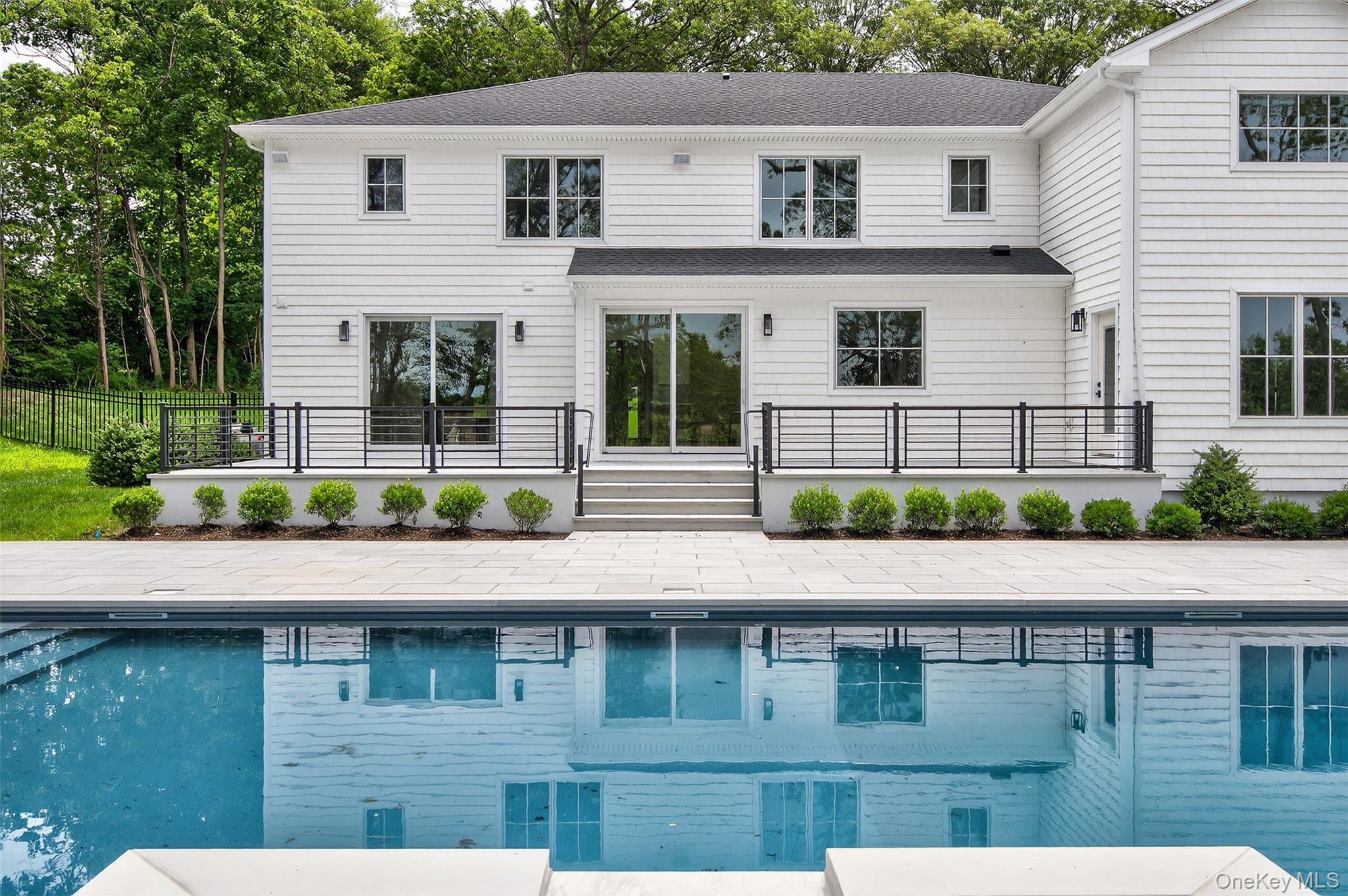 Single Family Pine Nassau County, NY 11791, MLS-884158-41