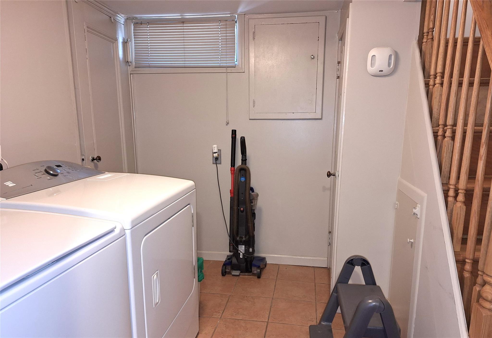 Single Family 96th  Queens, NY 11421, MLS-884159-41