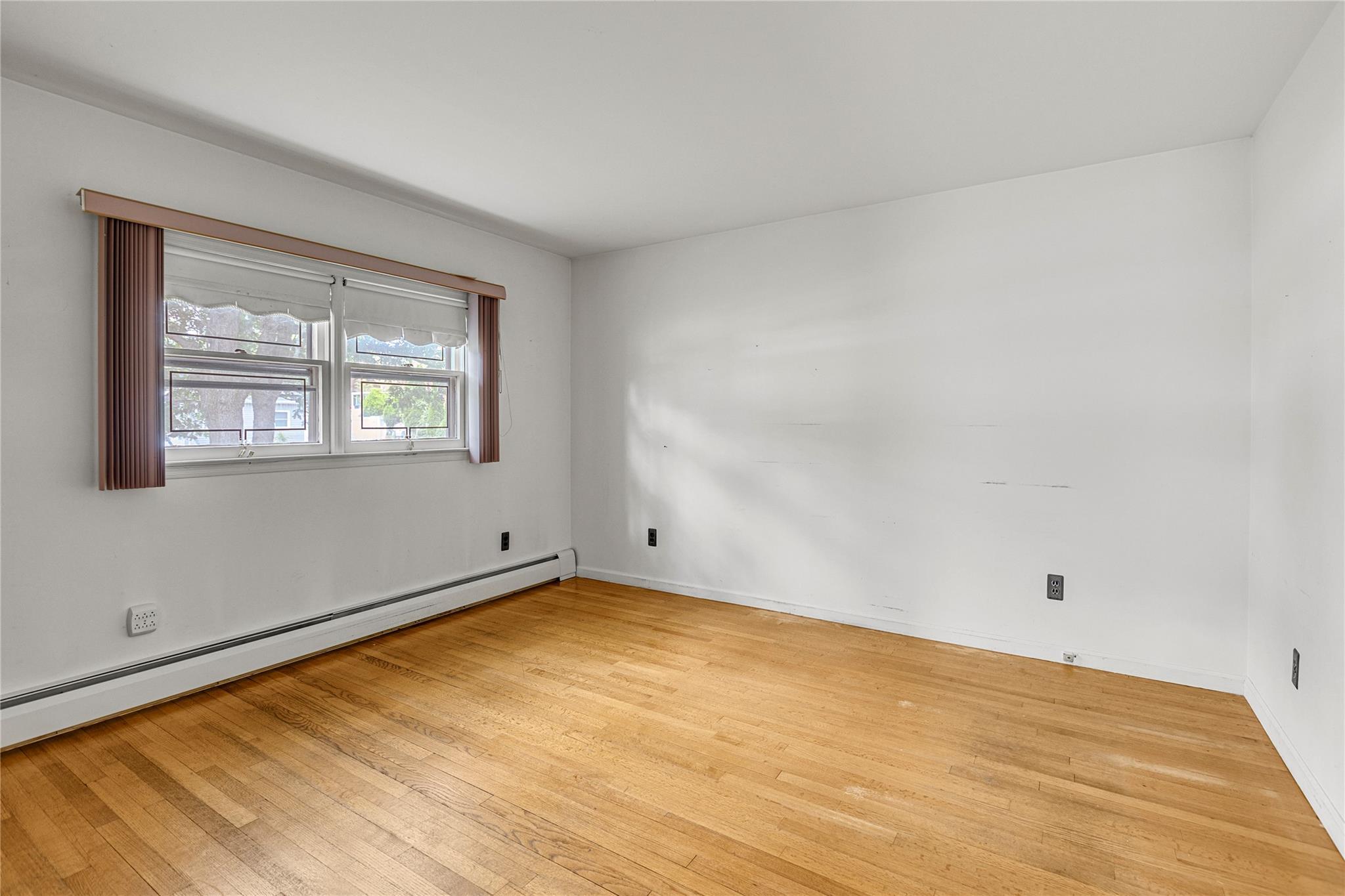 Single Family Pinelawn  Suffolk County, NY 11738, MLS-884165-13