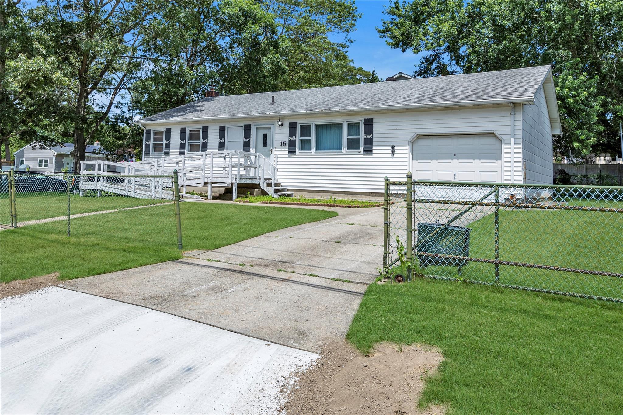 Single Family Pinelawn  Suffolk County, NY 11738, MLS-884165-20