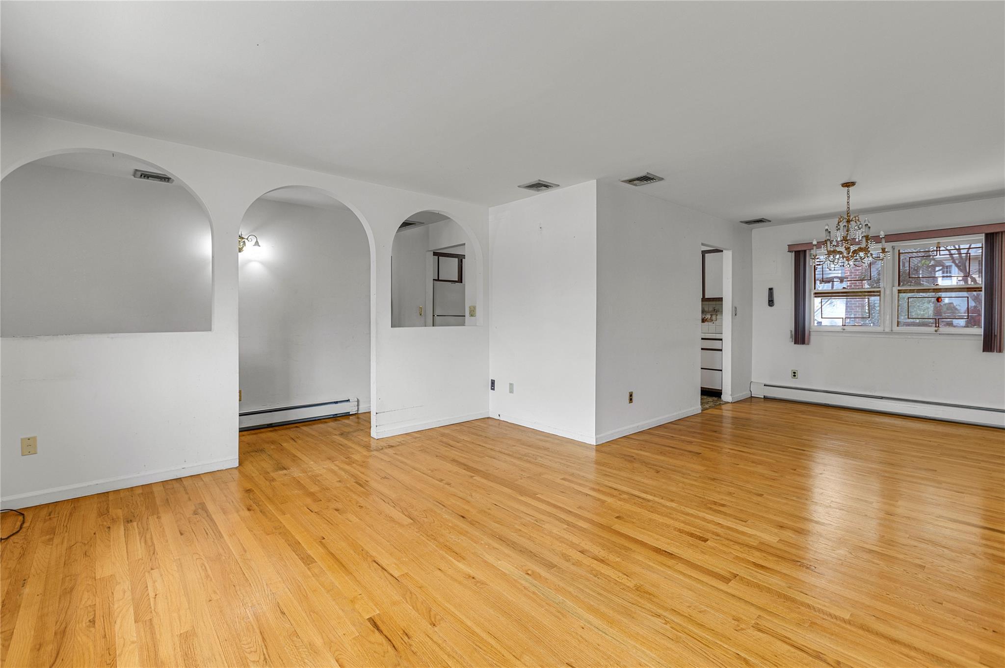 Single Family Pinelawn  Suffolk County, NY 11738, MLS-884165-6