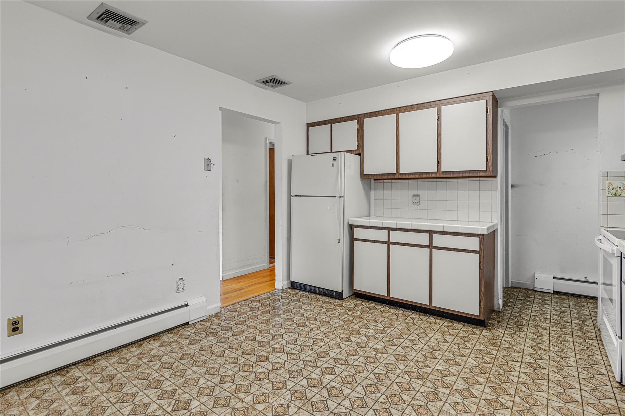 Single Family Pinelawn  Suffolk County, NY 11738, MLS-884165-9