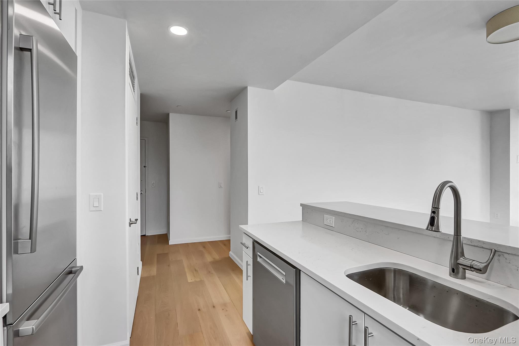 Condo 42nd  Manhattan, NY 10036, MLS-884188-18
