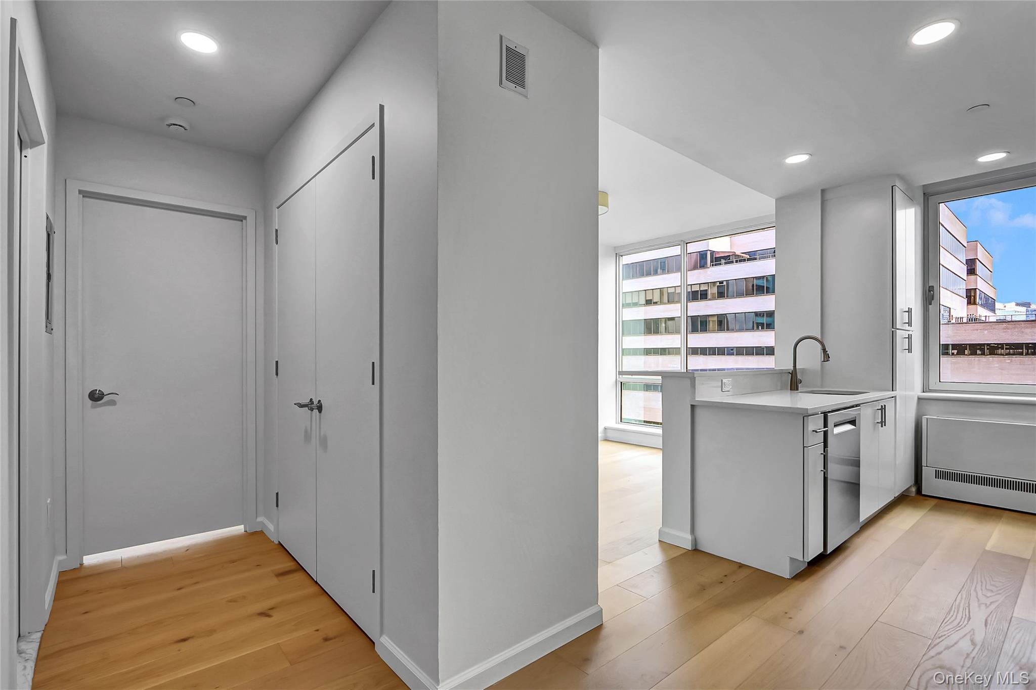 Condo 42nd  Manhattan, NY 10036, MLS-884188-28