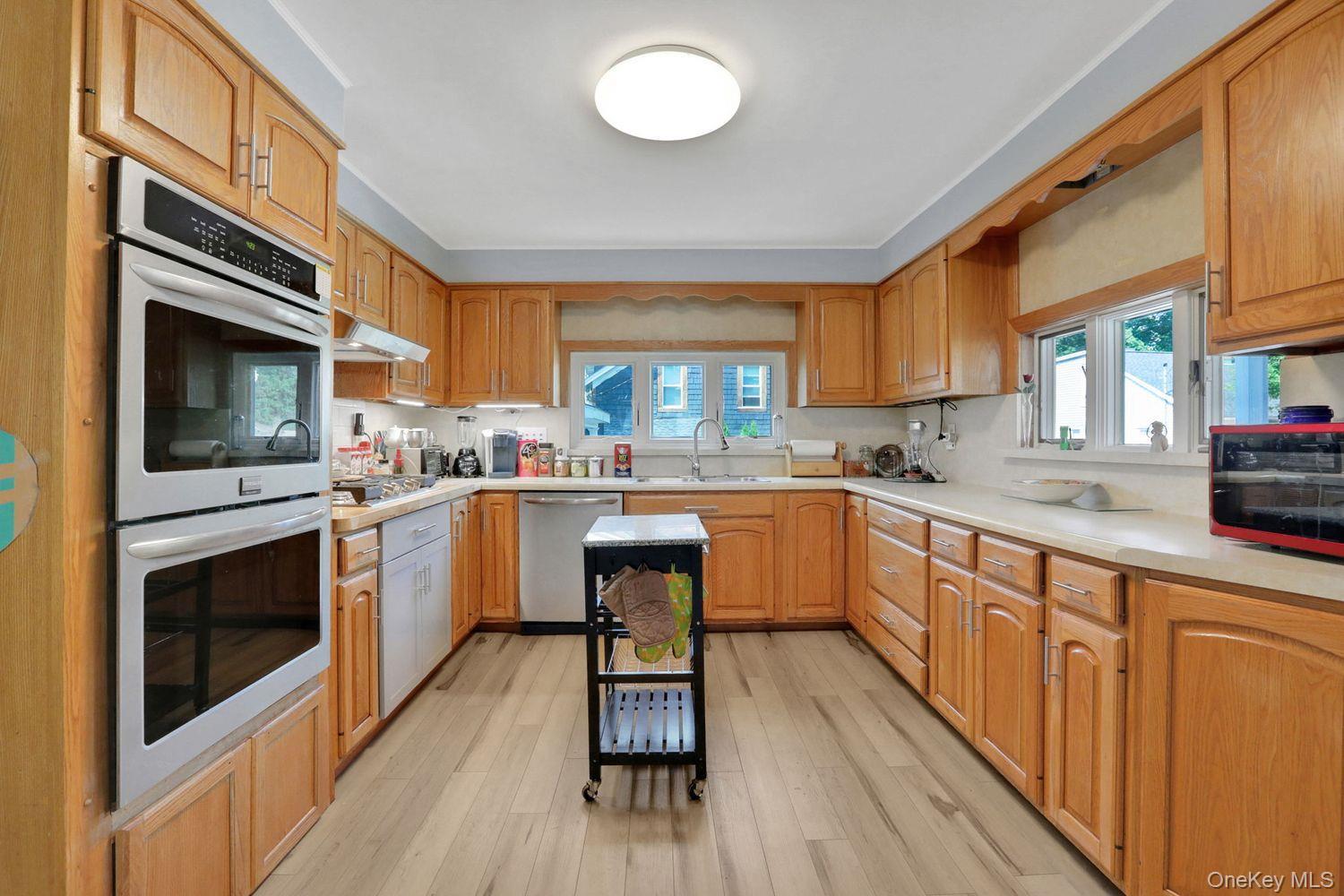 Single Family Fairview  Ulster County, NY 12401, MLS-884190-10