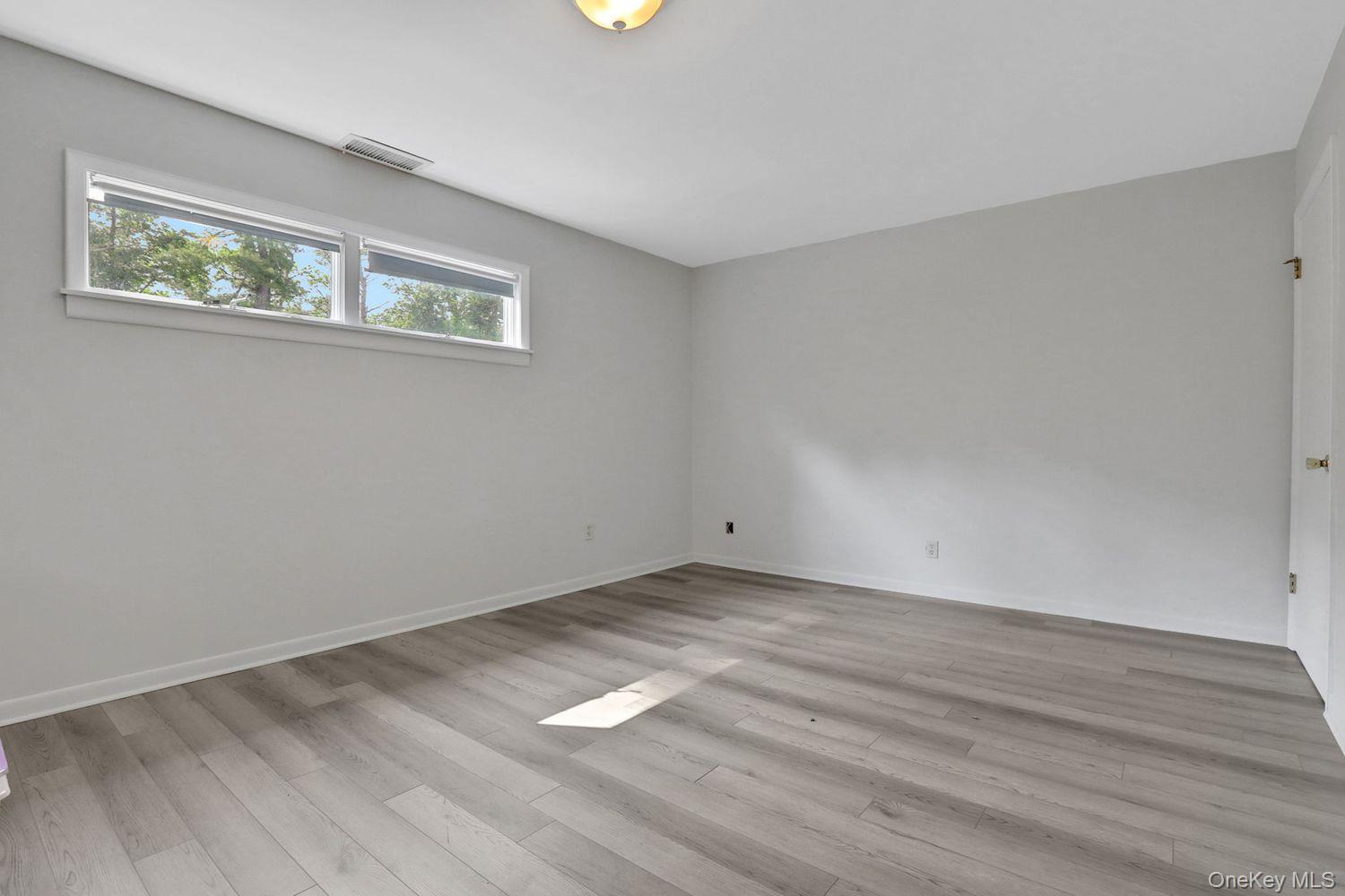 Single Family Fairview  Ulster County, NY 12401, MLS-884190-19