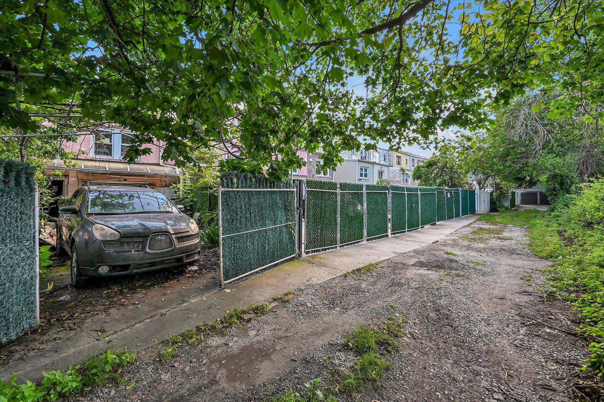 Single Family Hoover Queens, NY 11435, MLS-884218-14