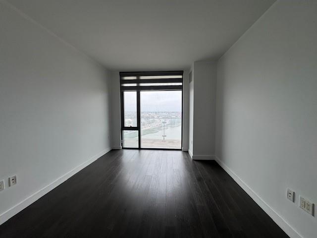 Condo 40  Queens, NY 11354, MLS-884244-6