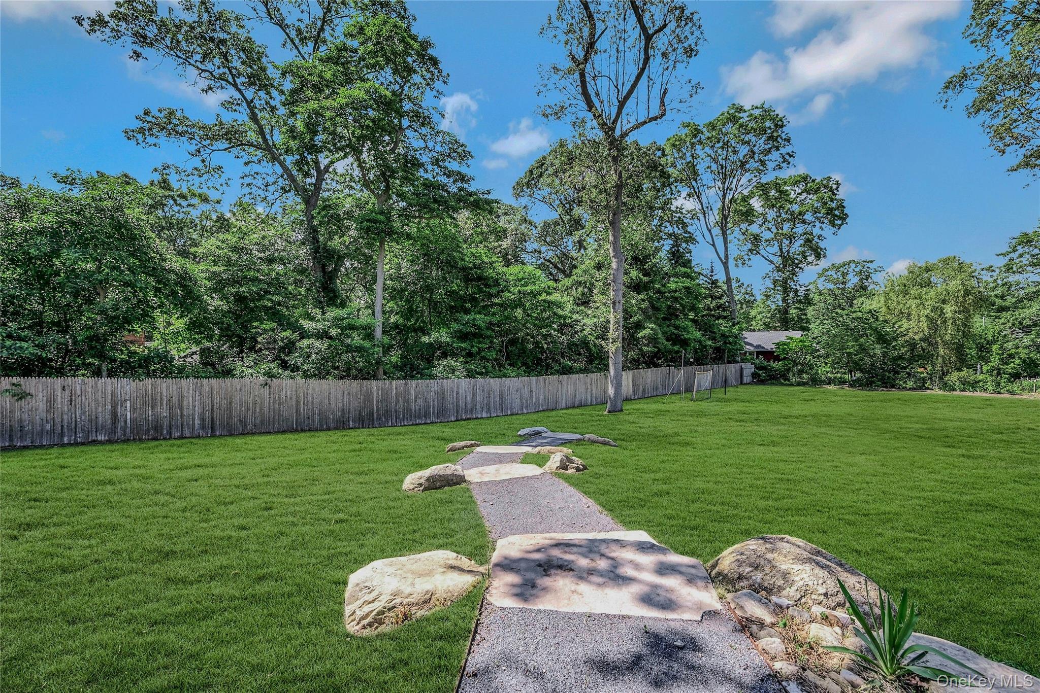 Single Family Settlers  Suffolk County, NY 11733, MLS-884277-33