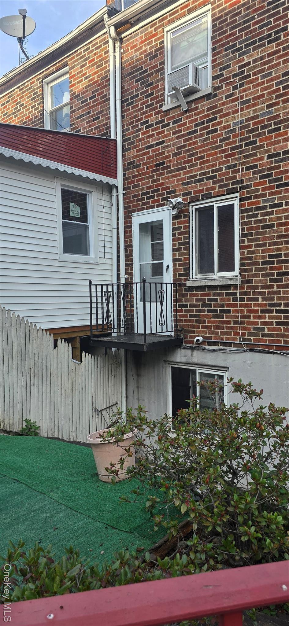 Single Family Olinville  Bronx, NY 10467, MLS-884283-16