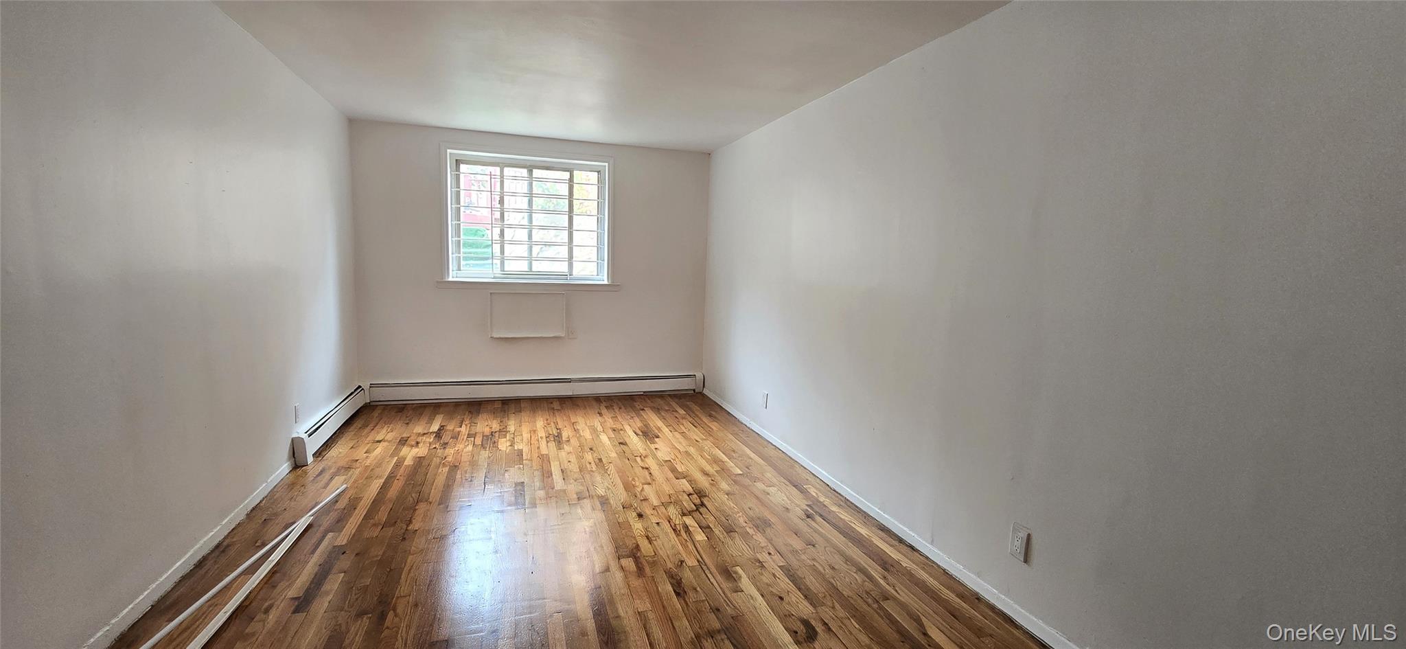 Single Family Olinville  Bronx, NY 10467, MLS-884283-18