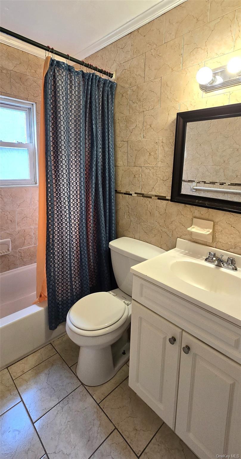 Single Family Olinville  Bronx, NY 10467, MLS-884283-21