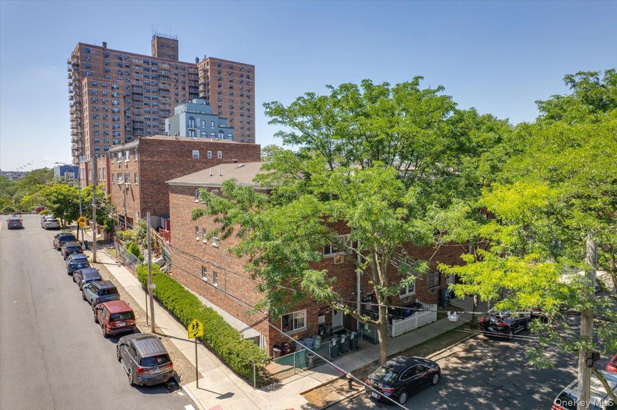 Single Family Olinville  Bronx, NY 10467, MLS-884283-29