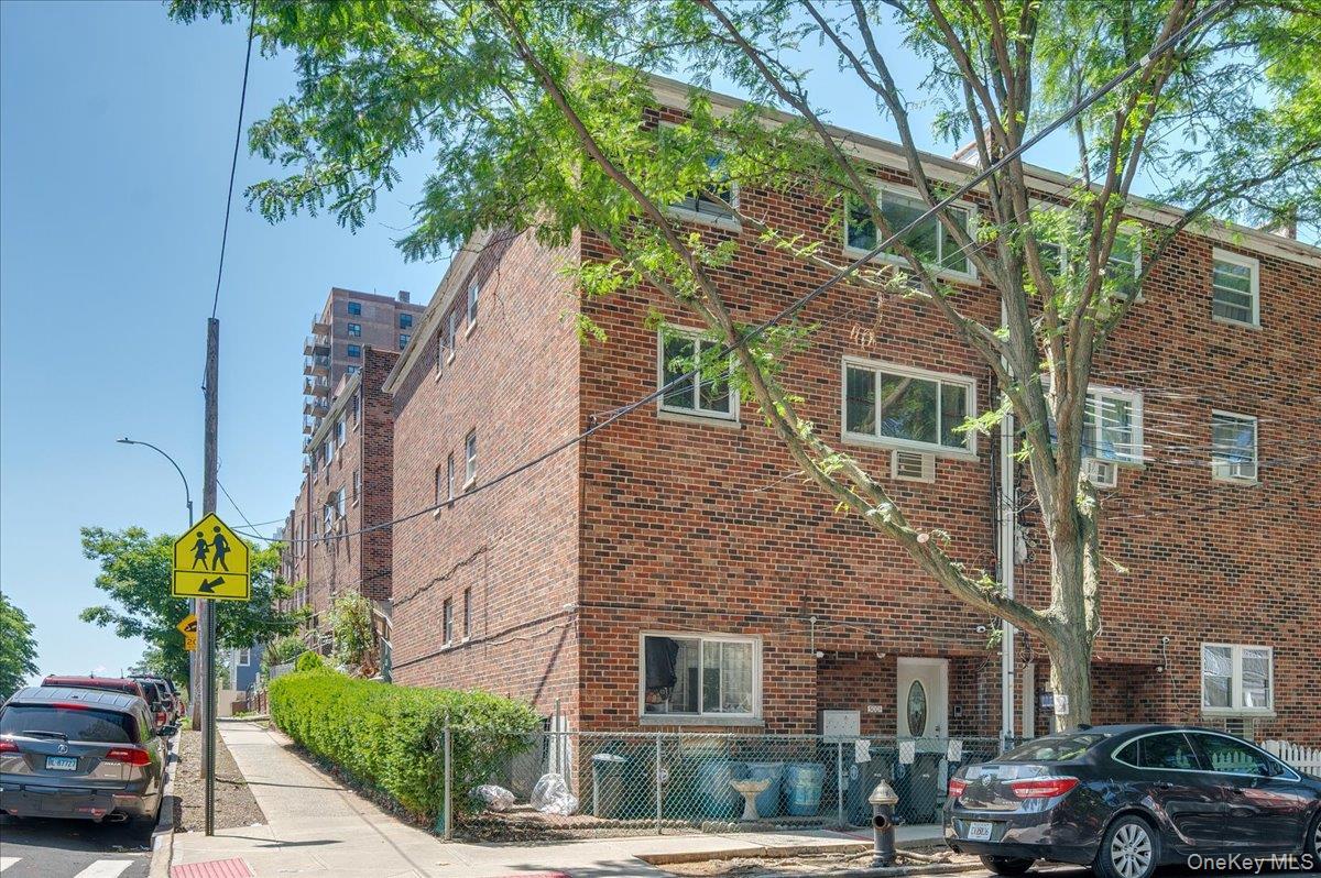 Single Family Olinville  Bronx, NY 10467, MLS-884283-5