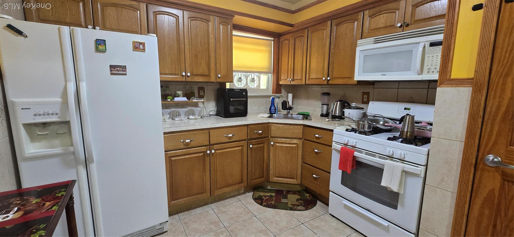 Single Family Olinville  Bronx, NY 10467, MLS-884283-7