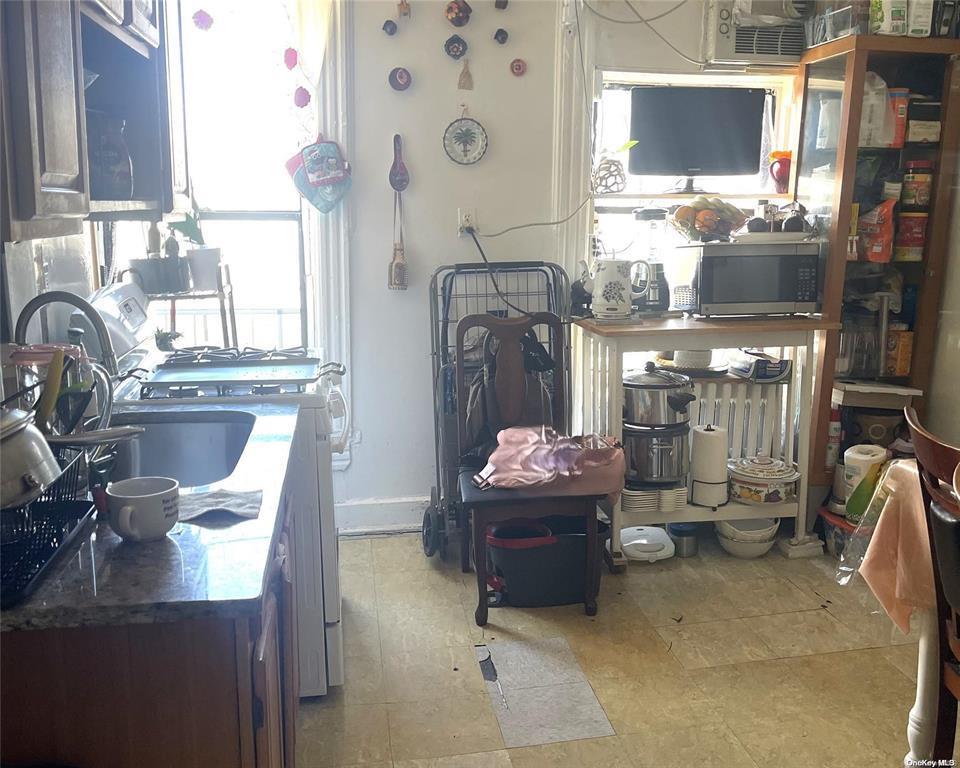 Commercial Sale Saint Johns  Brooklyn, NY 11238, MLS-884307-6
