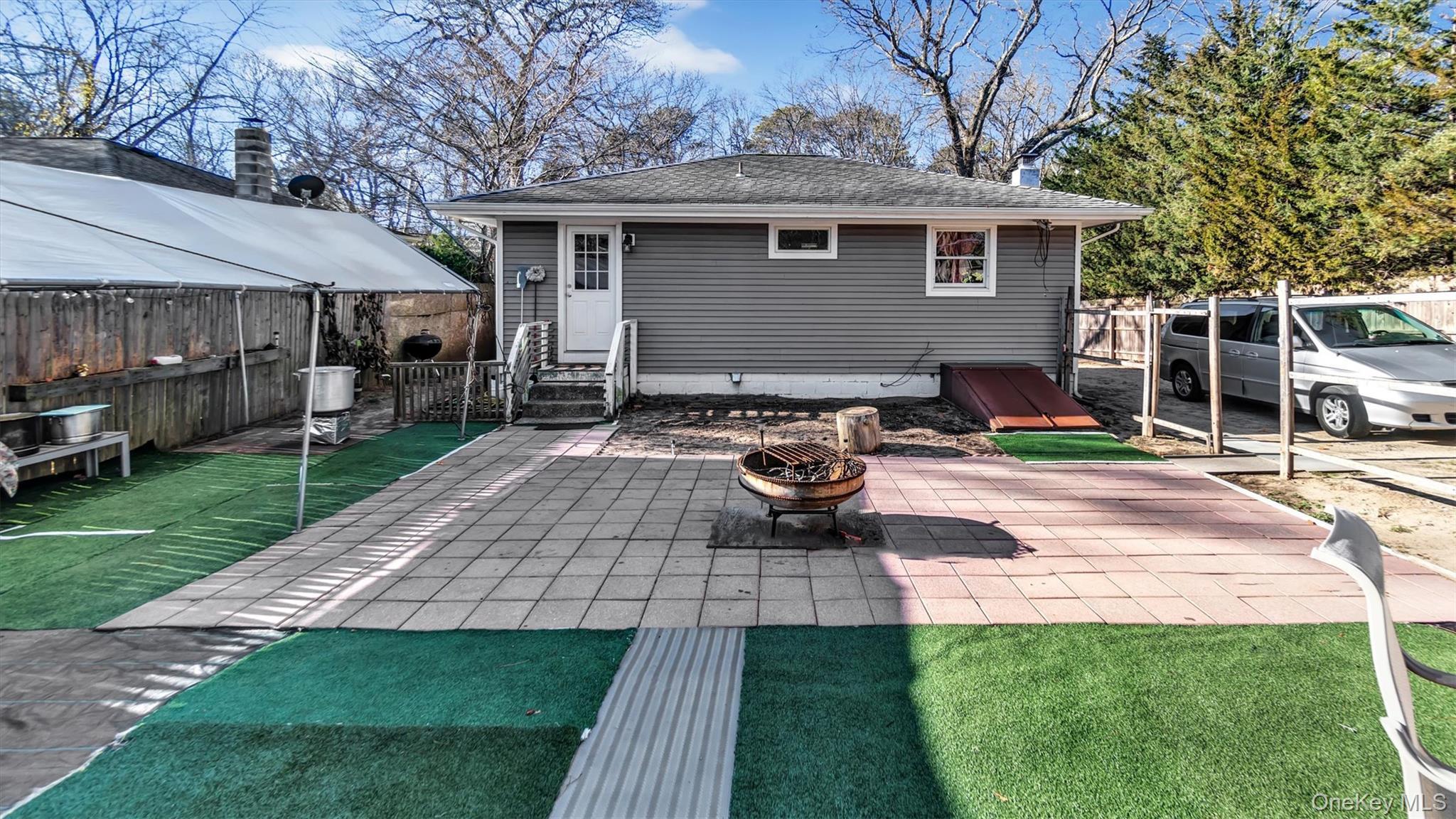 Single Family Church Suffolk County, NY 11901, MLS-884321-24