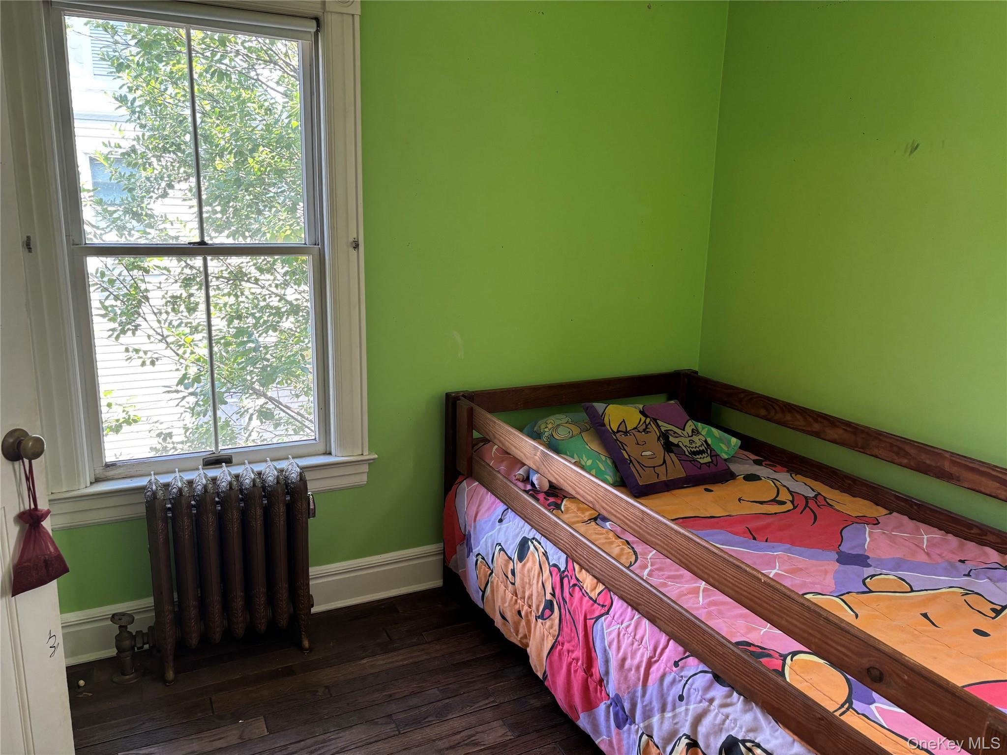 Single Family Walnut  Nassau County, NY 11563, MLS-884324-20