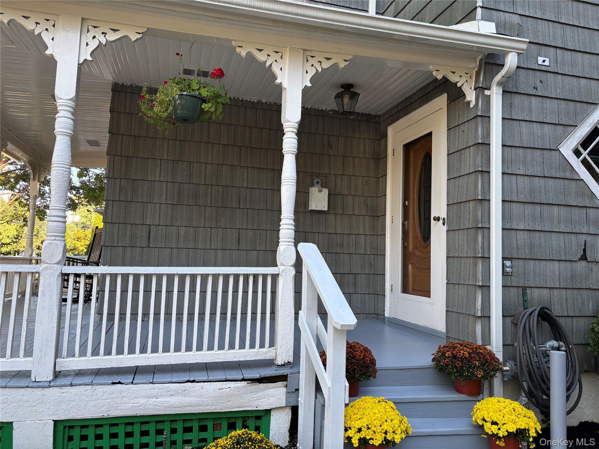 Single Family Walnut  Nassau County, NY 11563, MLS-884324-4