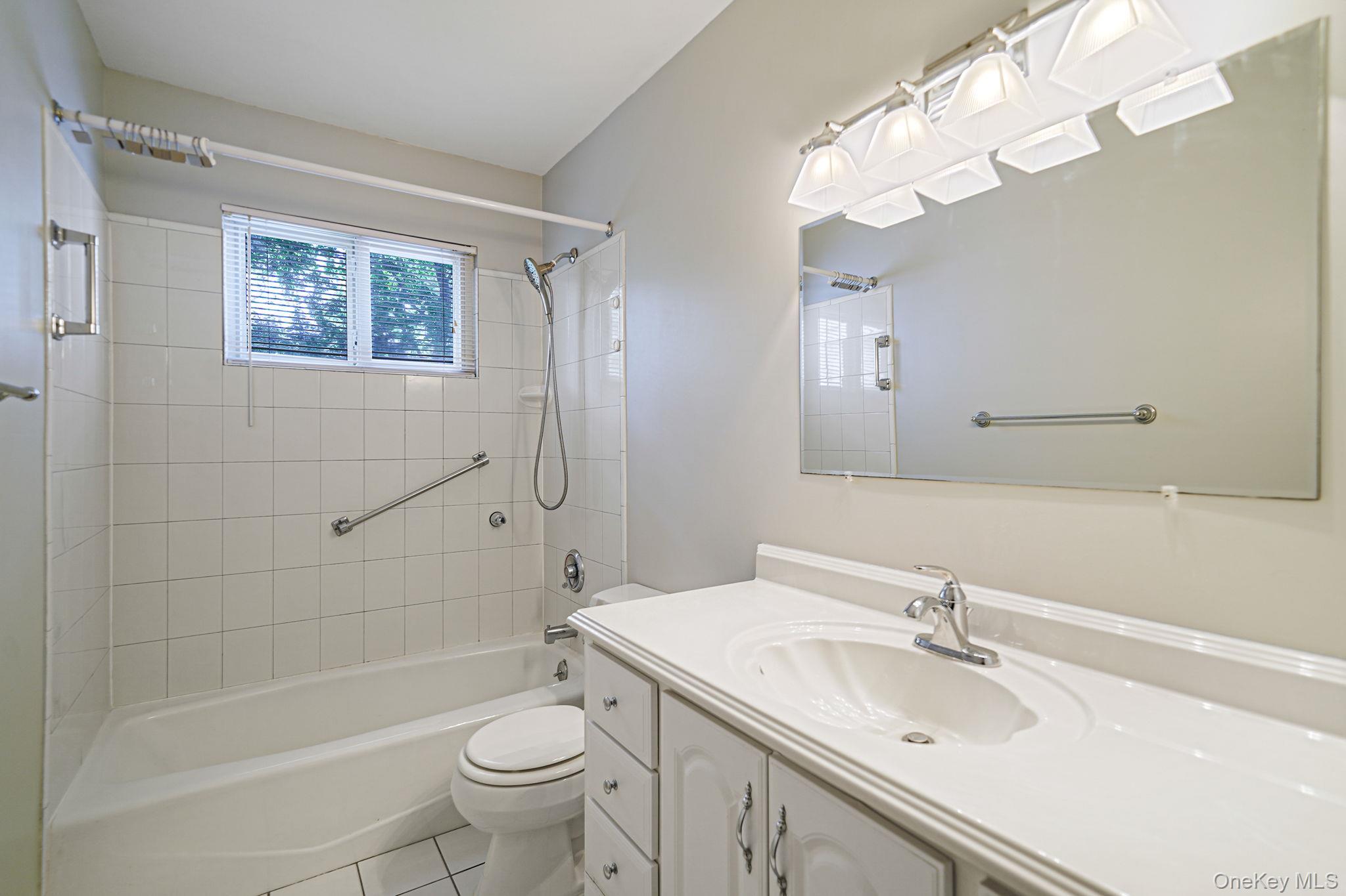 Single Family Bohemia  Suffolk County, NY 11782, MLS-884339-17