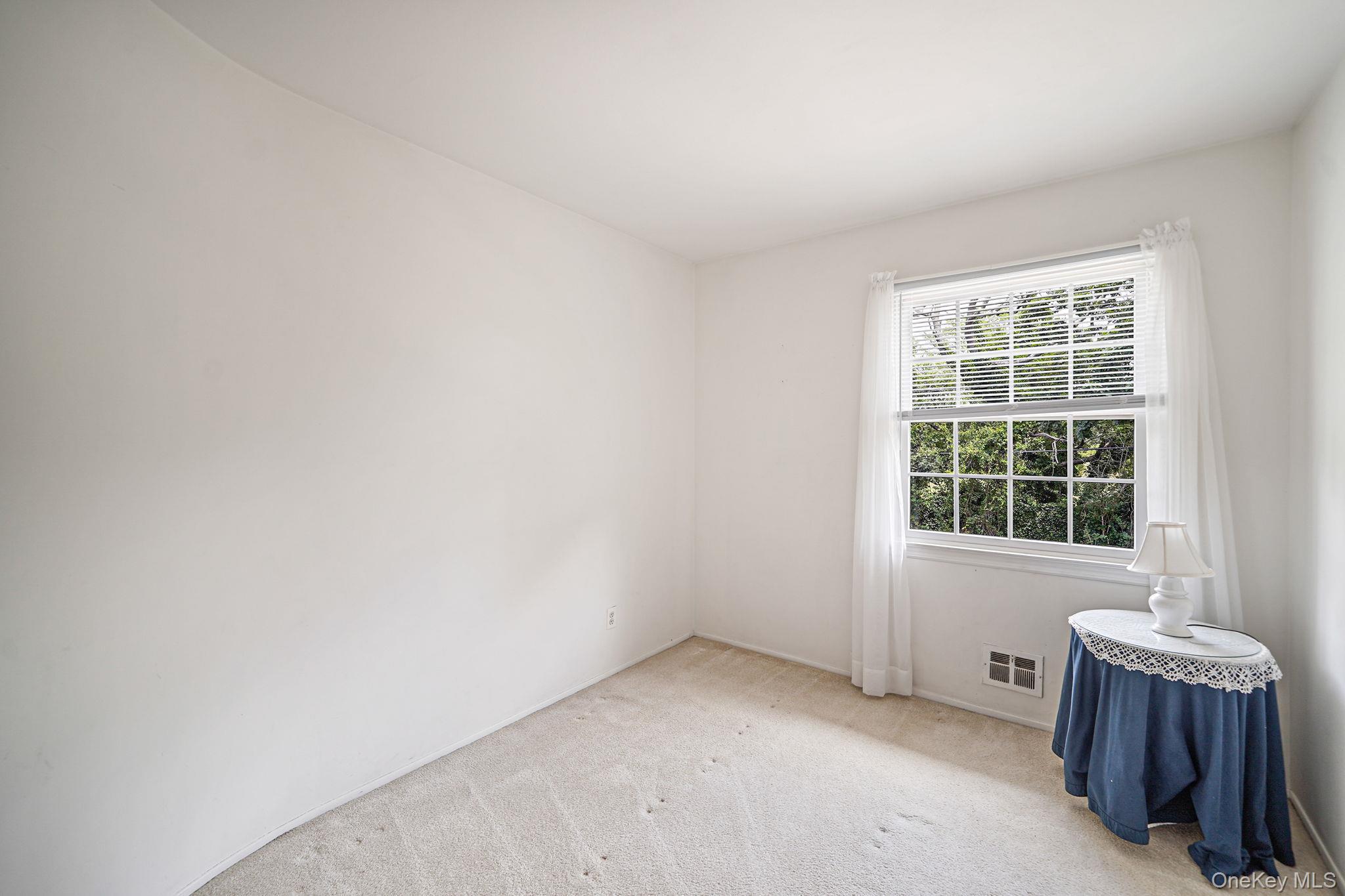 Single Family Bohemia  Suffolk County, NY 11782, MLS-884339-18