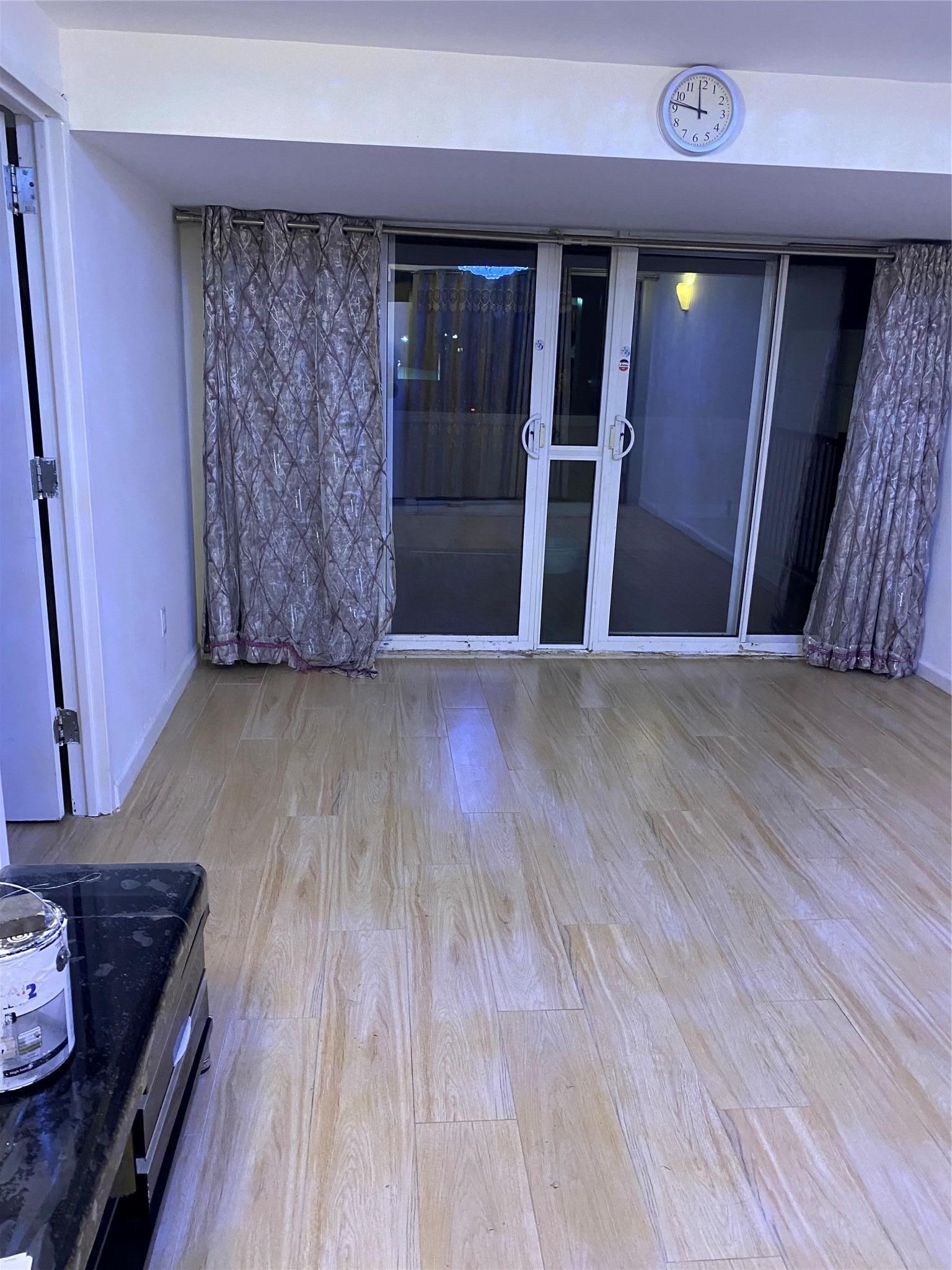 WebID:  884351