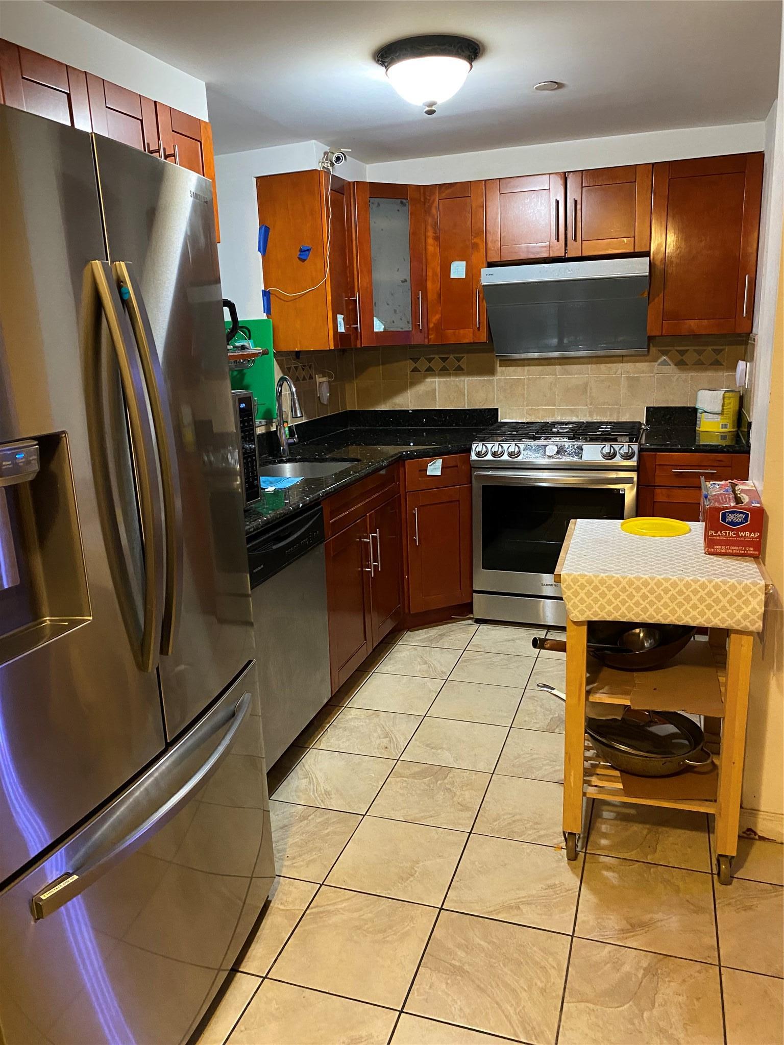 Condo Ash  Queens, NY 11355, MLS-884351-8