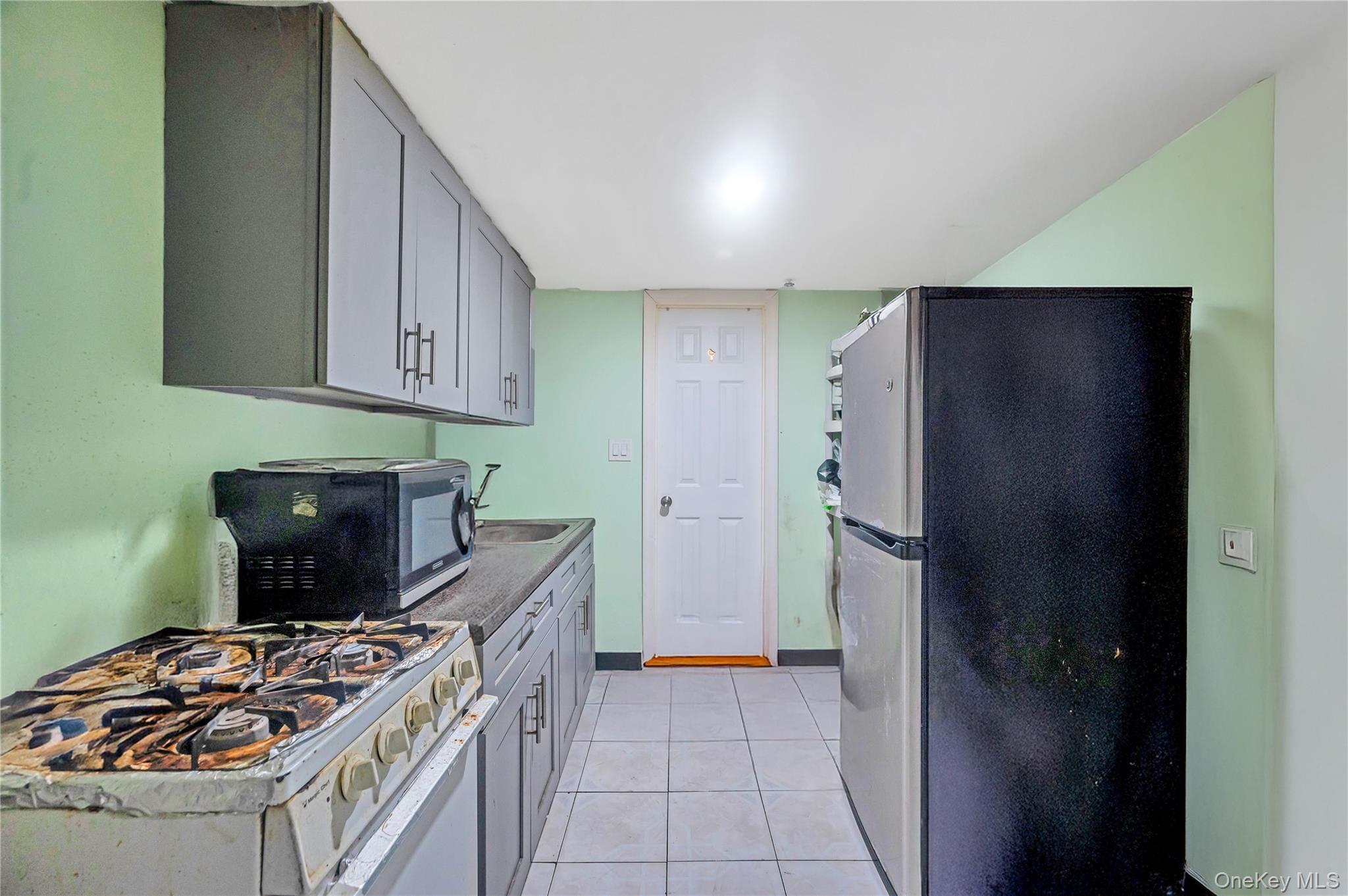 Single Family Pine  Brooklyn, NY 11208, MLS-884365-30