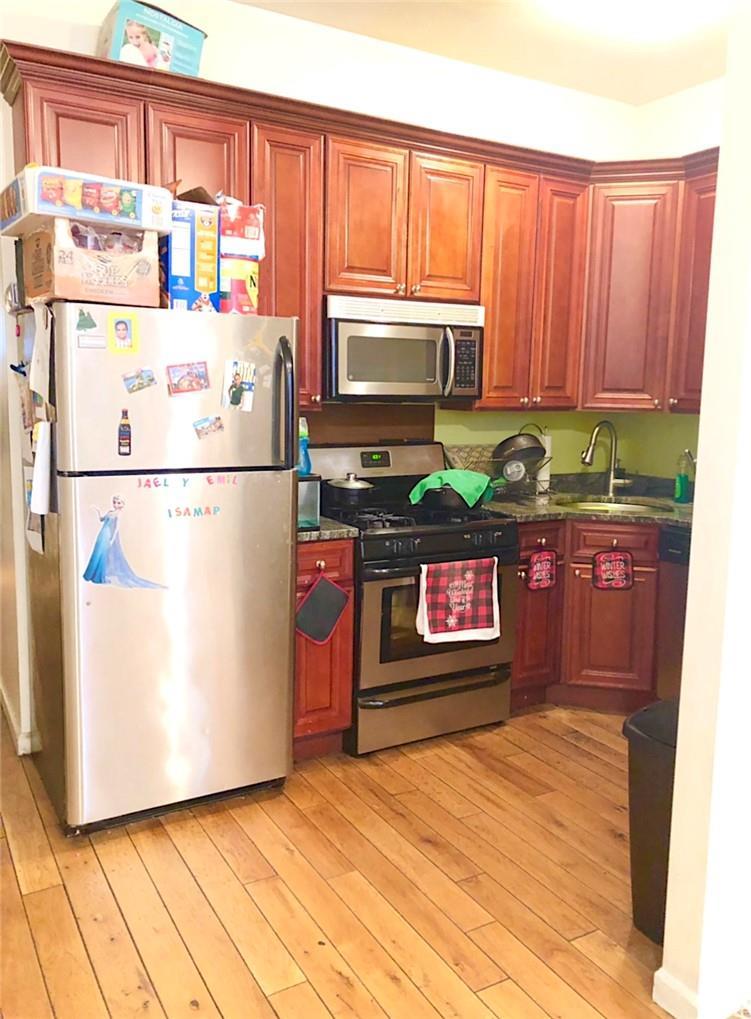Single Family Van Buren  Bronx, NY 10460, MLS-884394-19