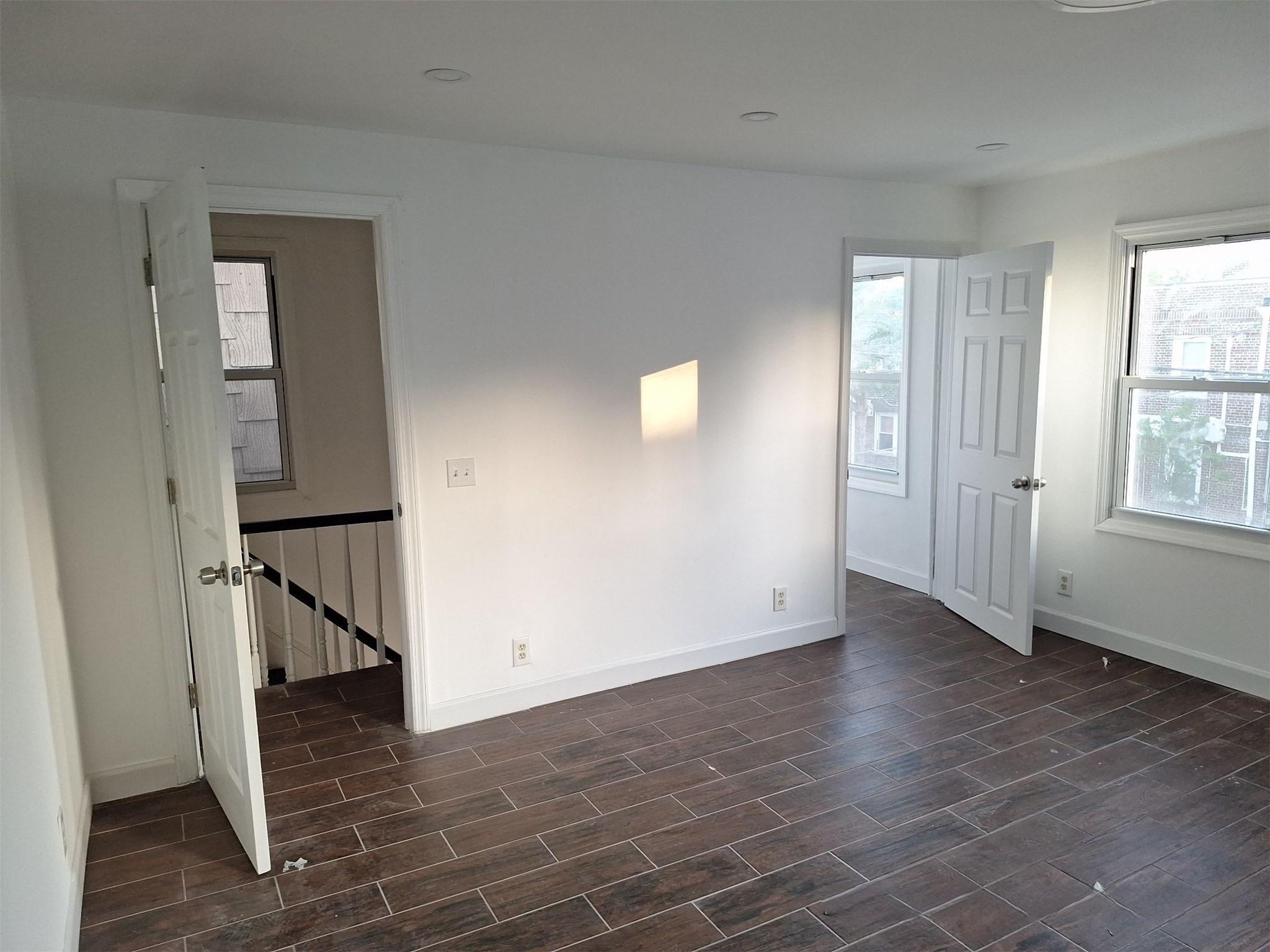 Single Family Laurel  Staten Island, NY 10304, MLS-884415-10