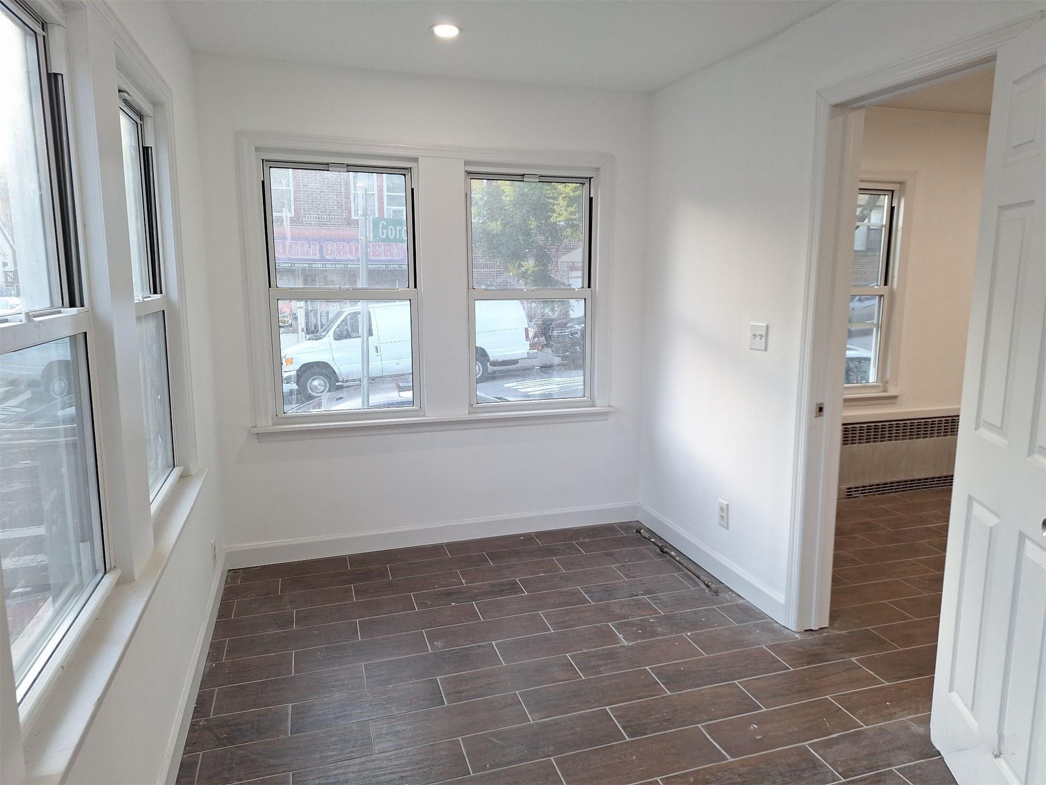 Single Family Laurel  Staten Island, NY 10304, MLS-884415-3