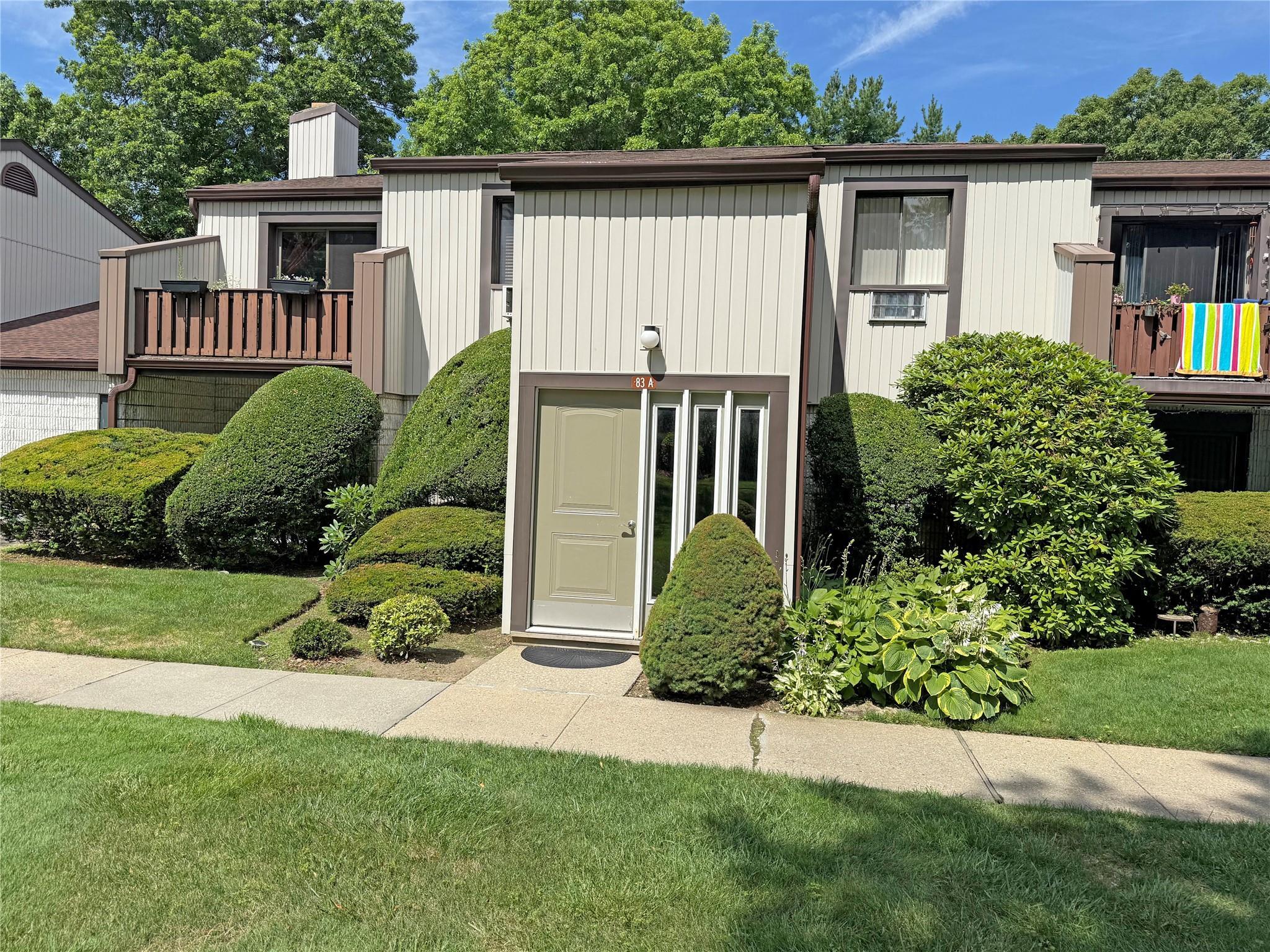 Condo in Islip - Richmond  Suffolk County, NY 11779