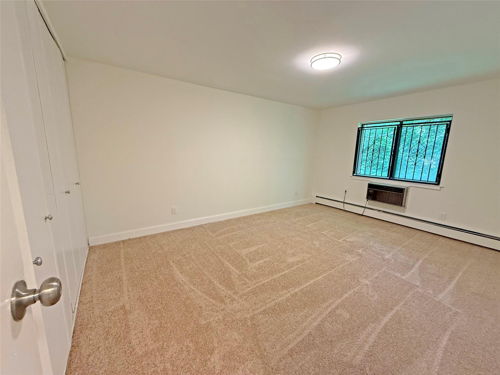 Condo Richmond  Suffolk County, NY 11779, MLS-884420-11