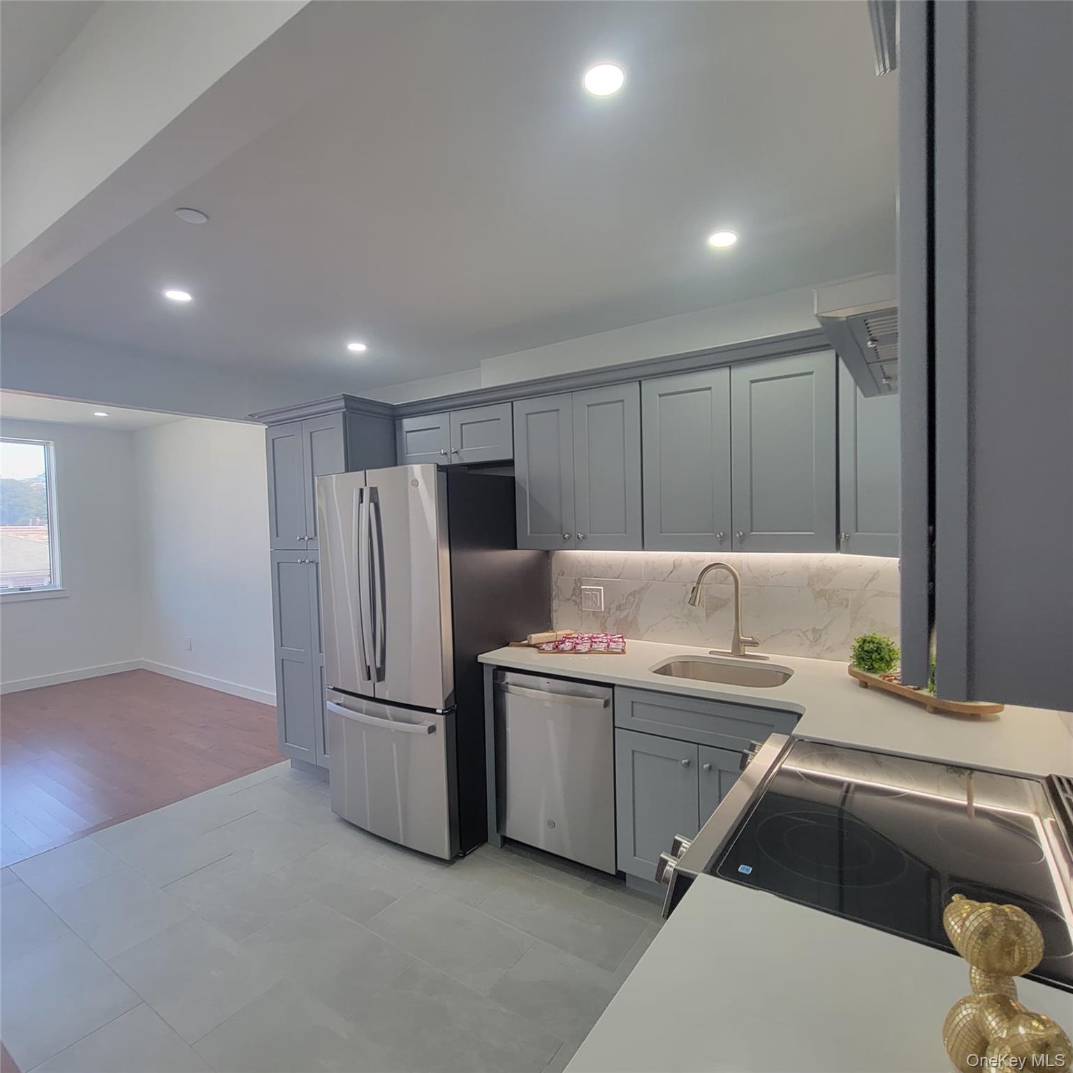 Single Family Strauss Brooklyn, NY 11212, MLS-884425-3