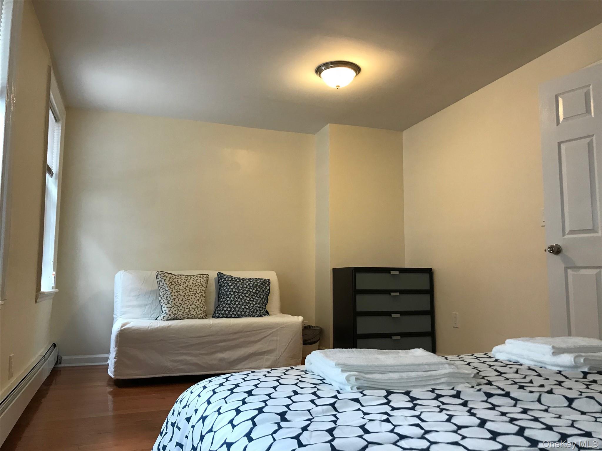 Single Family 24 Queens, NY 11101, MLS-884437-24