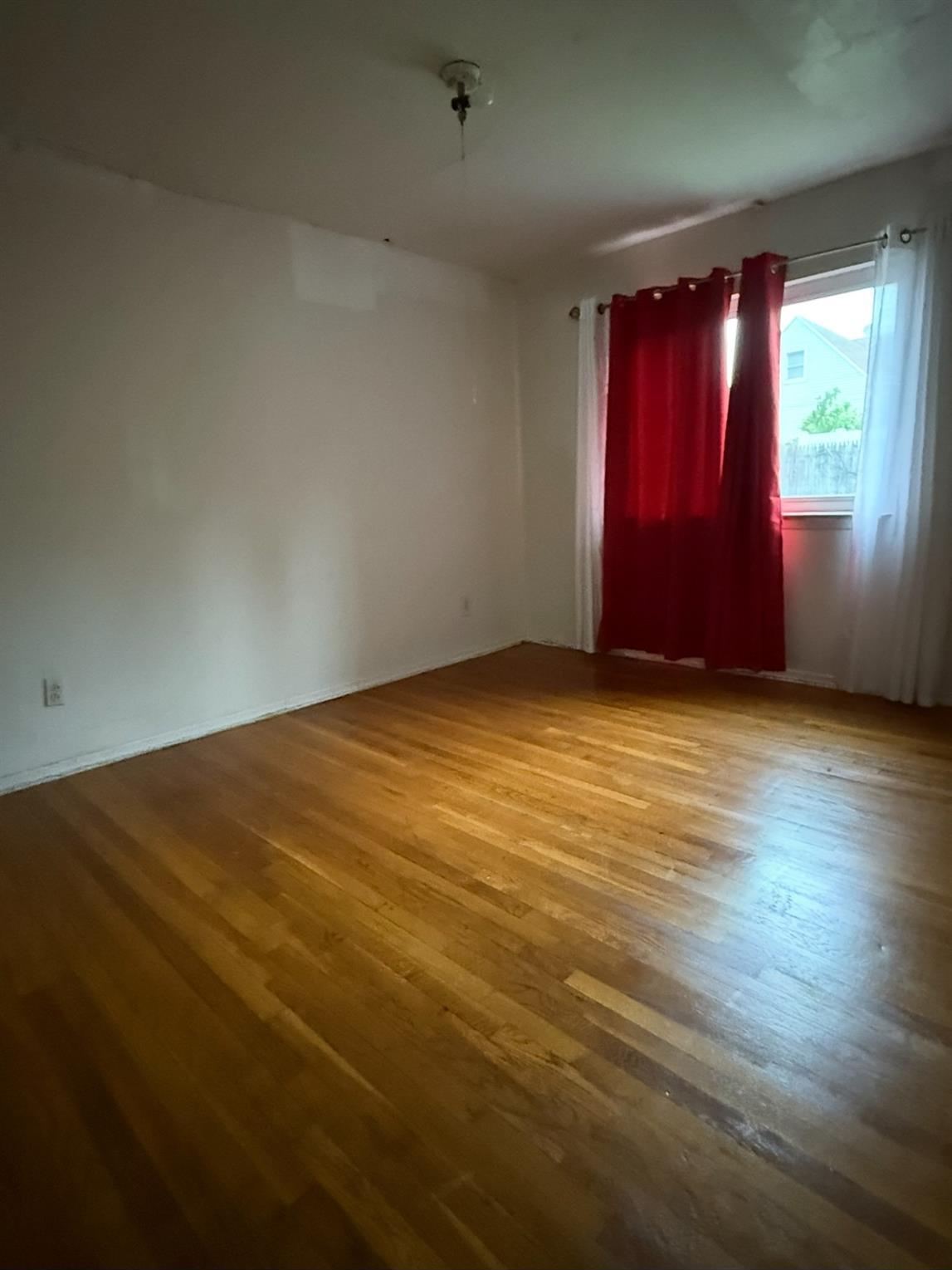 Single Family 166th  Queens, NY 11433, MLS-884471-6