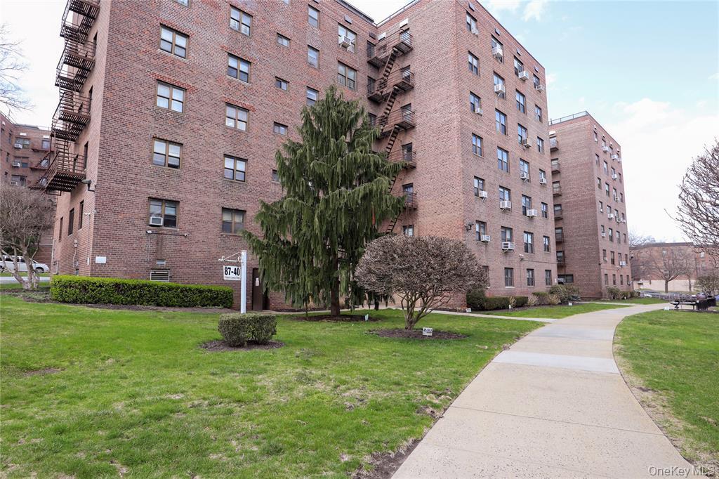 Coop Francis Lewis  Queens, NY 11427, MLS-884497-2
