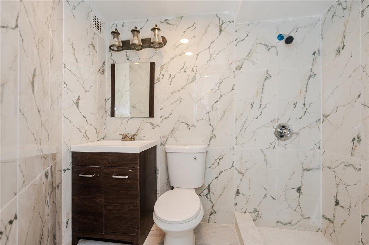 Single Family Avenue M  Brooklyn, NY 11234, MLS-884548-25